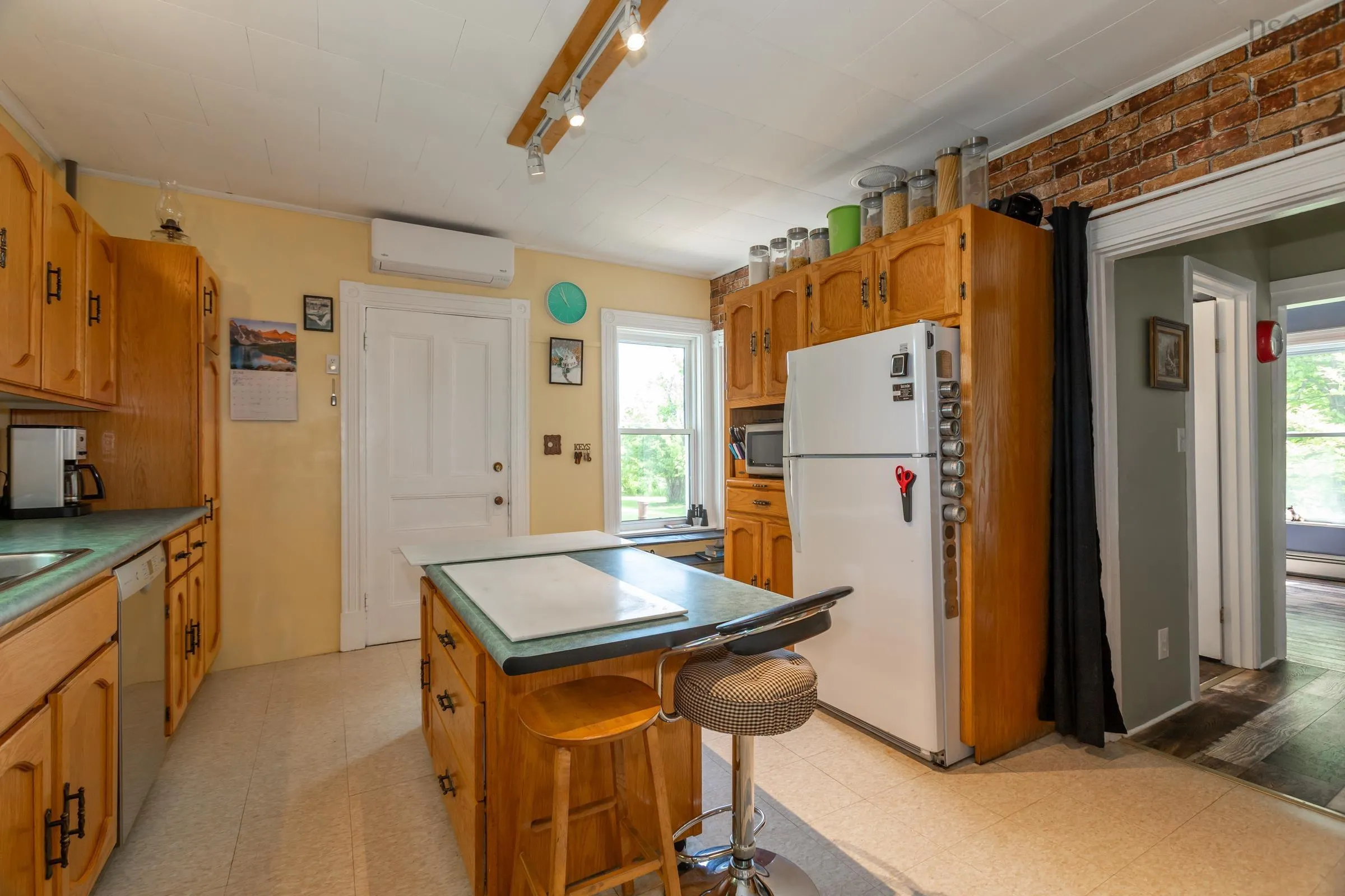669 Main Street, Lawrencetown, NS B0S 1M0, 4 Bedrooms Bedrooms, ,2 BathroomsBathrooms,Residential,For Sale,Main,202513364