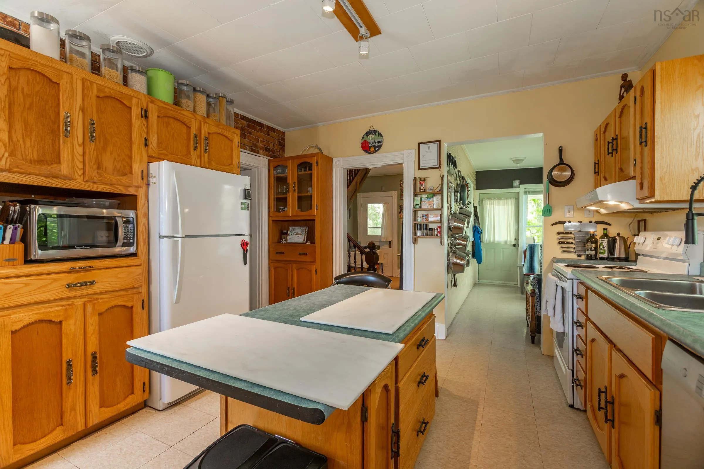 669 Main Street, Lawrencetown, NS B0S 1M0, 4 Bedrooms Bedrooms, ,2 BathroomsBathrooms,Residential,For Sale,Main,202513364