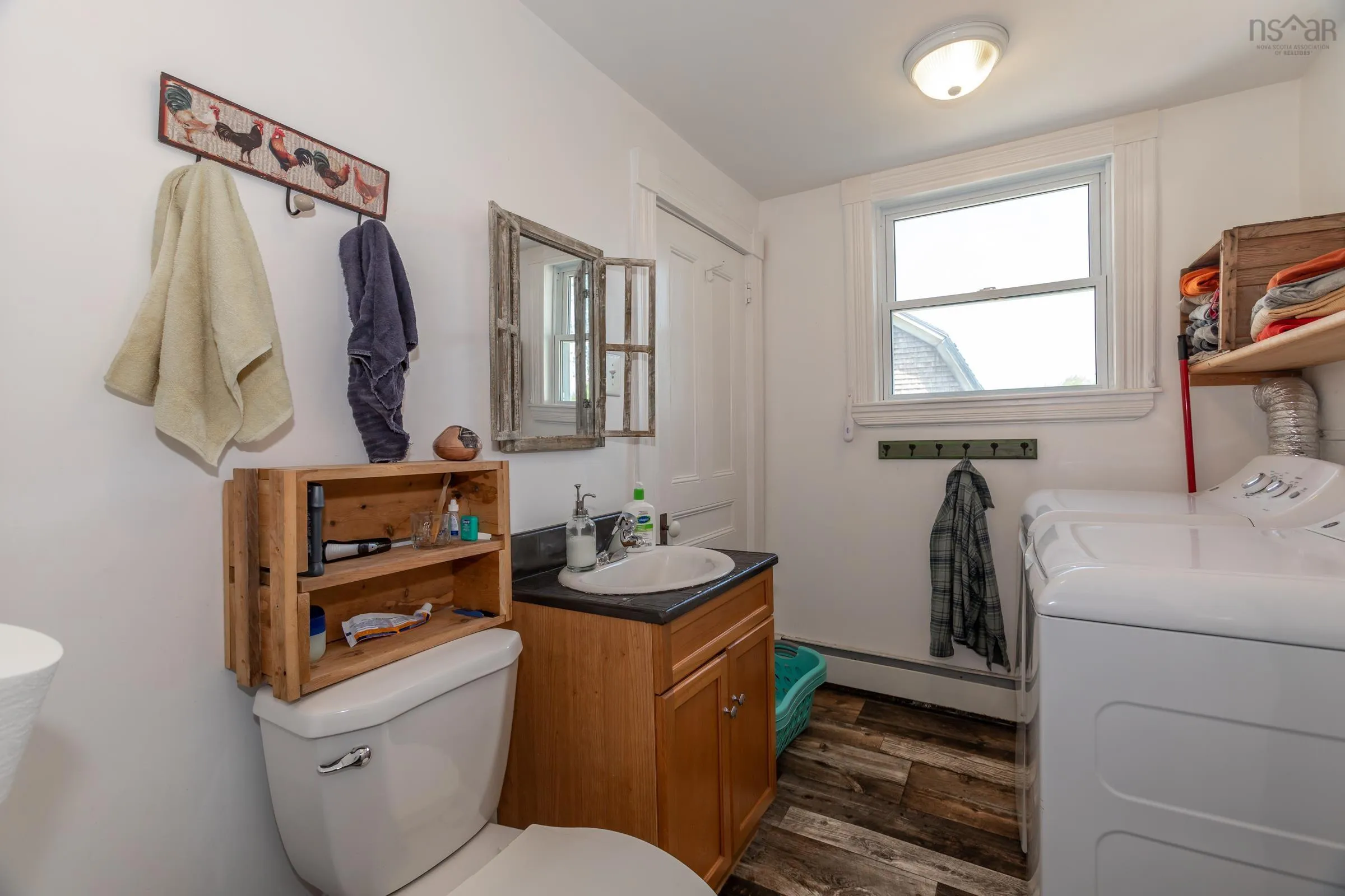 669 Main Street, Lawrencetown, NS B0S 1M0, 4 Bedrooms Bedrooms, ,2 BathroomsBathrooms,Residential,For Sale,Main,202513364