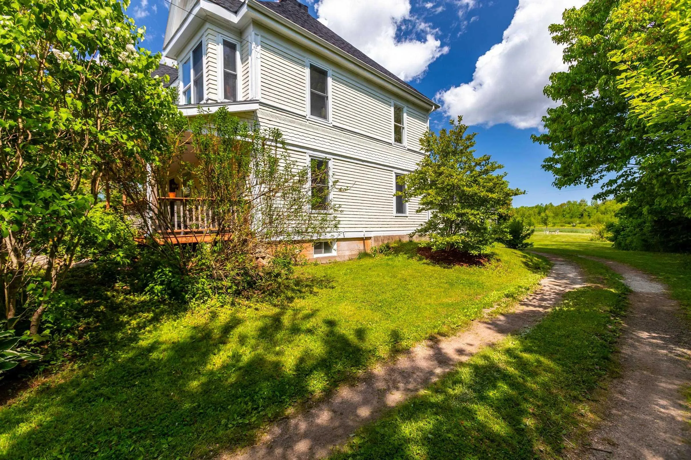 669 Main Street, Lawrencetown, NS B0S 1M0, 4 Bedrooms Bedrooms, ,2 BathroomsBathrooms,Residential,For Sale,Main,202513364