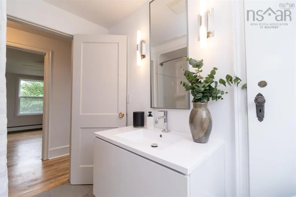 2892 Connaught Avenue, Halifax Peninsula, NS B3L 3A1, 3 Bedrooms Bedrooms, ,2 BathroomsBathrooms,Residential,For Sale,Connaught,202523146