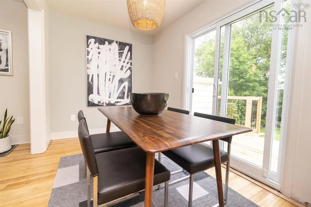 2892 Connaught Avenue, Halifax Peninsula, NS B3L 3A1, 3 Bedrooms Bedrooms, ,2 BathroomsBathrooms,Residential,For Sale,Connaught,202523146