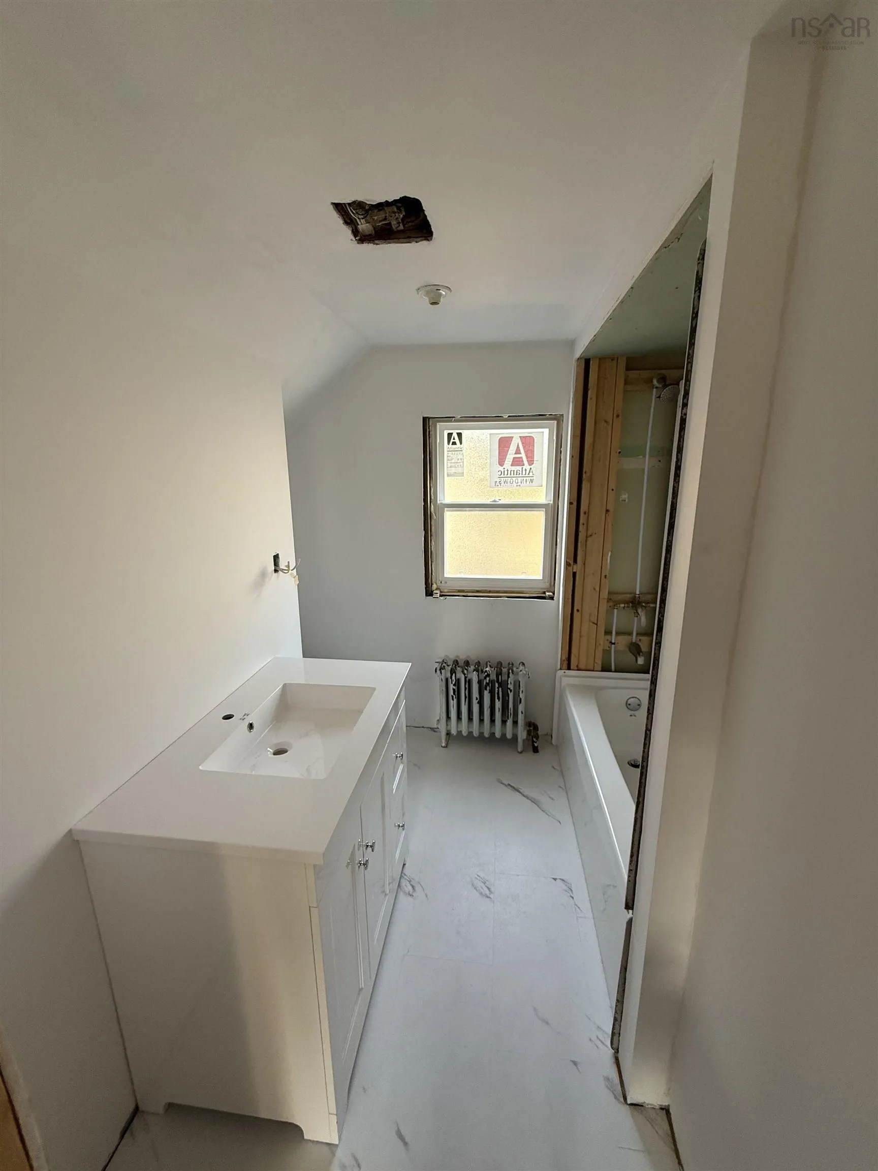 30 Harrison Avenue, Sydney, NS B1S 2Y2, 3 Bedrooms Bedrooms, ,1 BathroomBathrooms,Residential,For Sale,Harrison,202518535