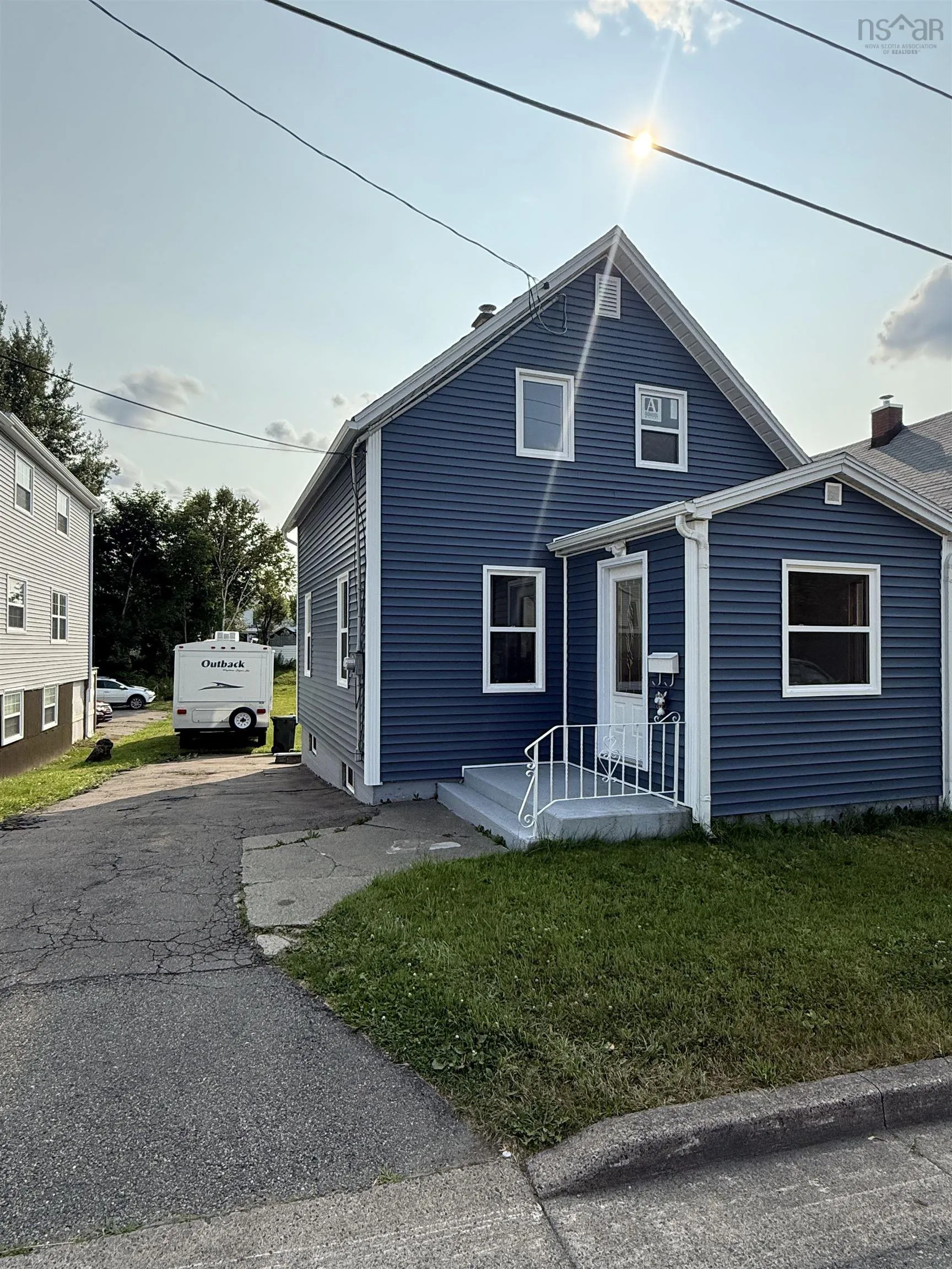 30 Harrison Avenue, Sydney, NS B1S 2Y2, 3 Bedrooms Bedrooms, ,1 BathroomBathrooms,Residential,For Sale,Harrison,202518535