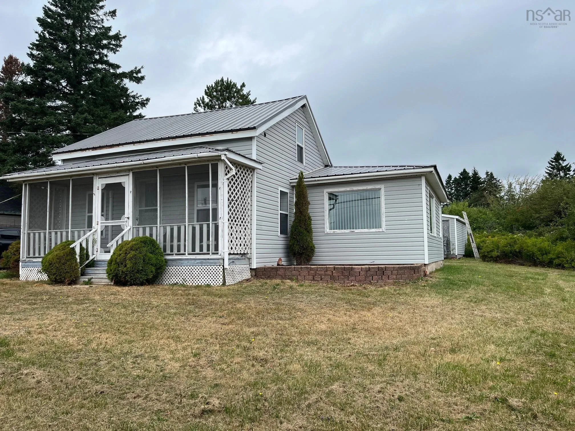607 Highway 2, Lower Five Islands, NS B0M 1N0, 2 Bedrooms Bedrooms, ,1 BathroomBathrooms,Residential,For Sale,Highway 2,202521004