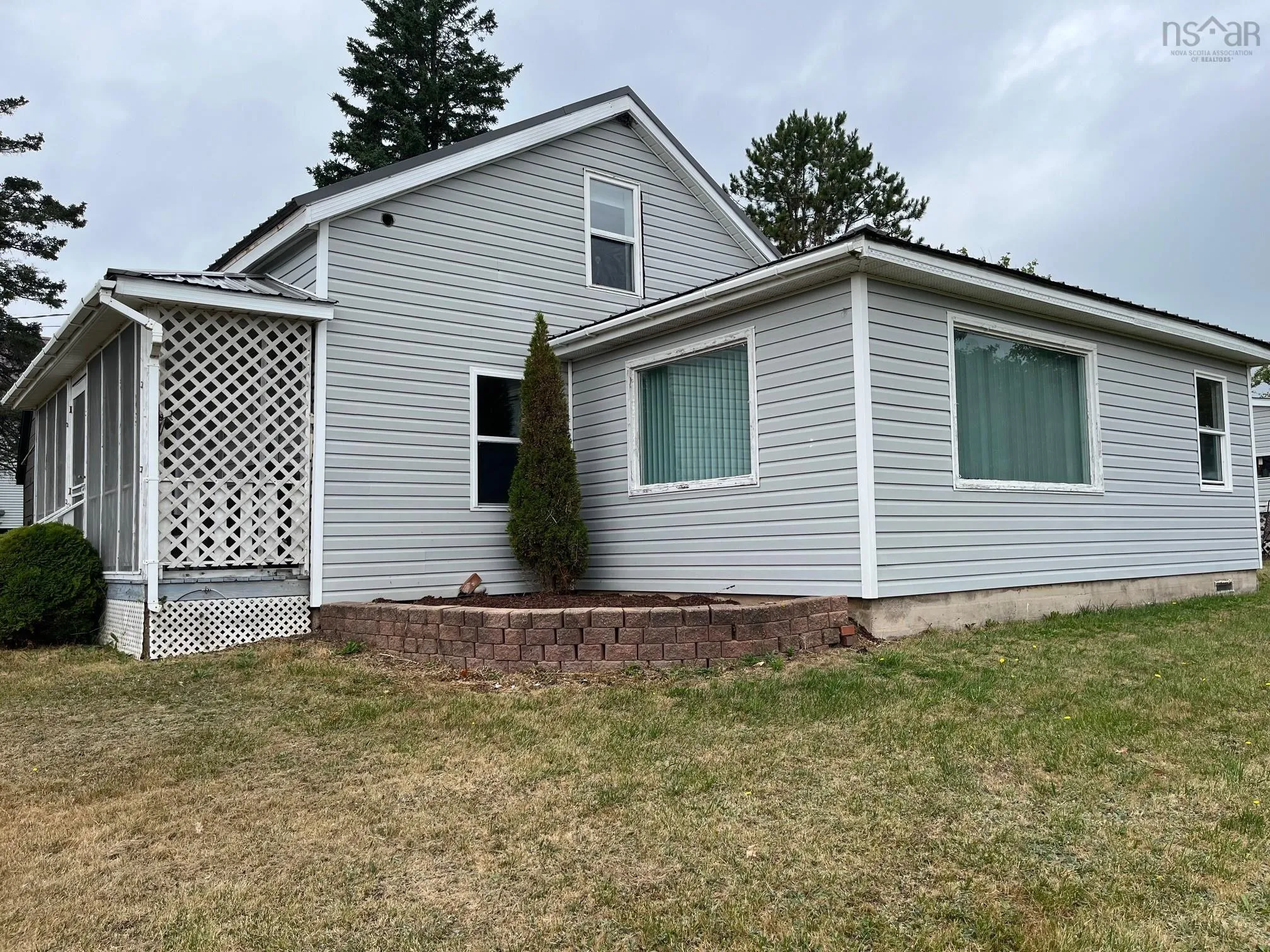 607 Highway 2, Lower Five Islands, NS B0M 1N0, 2 Bedrooms Bedrooms, ,1 BathroomBathrooms,Residential,For Sale,Highway 2,202521004