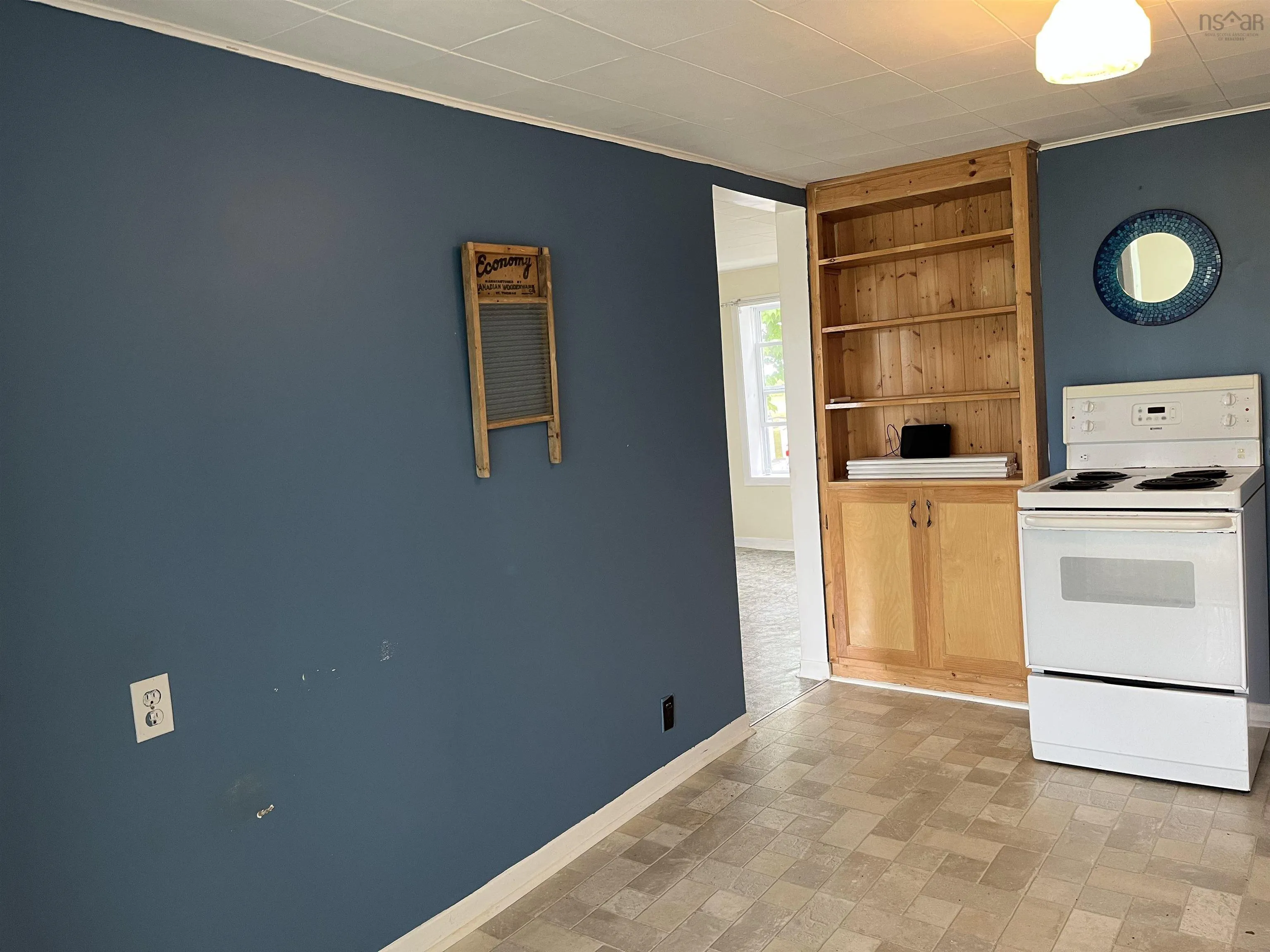 607 Highway 2, Lower Five Islands, NS B0M 1N0, 2 Bedrooms Bedrooms, ,1 BathroomBathrooms,Residential,For Sale,Highway 2,202521004