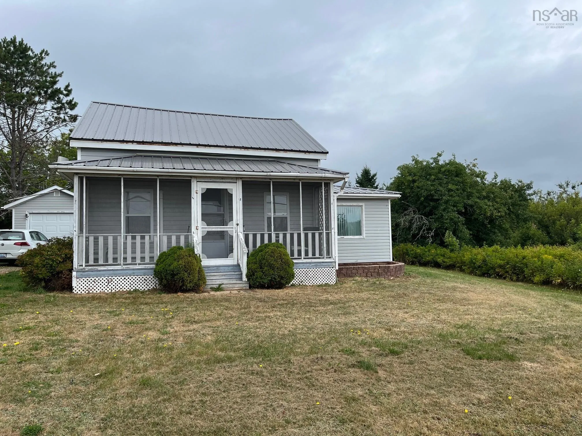 607 Highway 2, Lower Five Islands, NS B0M 1N0, 2 Bedrooms Bedrooms, ,1 BathroomBathrooms,Residential,For Sale,Highway 2,202521004
