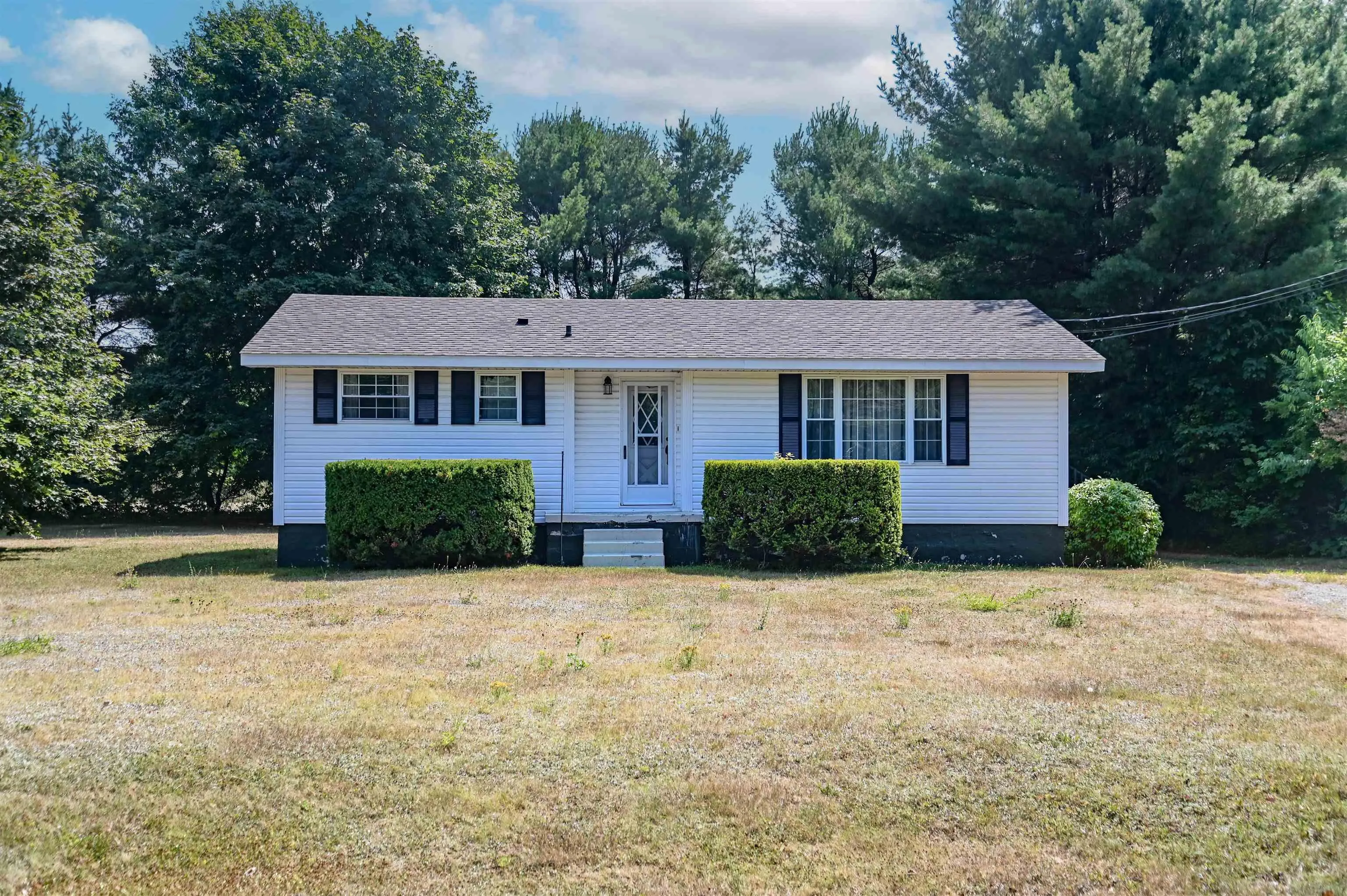 2736 Pinecrest Drive, Coldbrook, NS B4R 1B3, 3 Bedrooms Bedrooms, ,1 BathroomBathrooms,Residential,For Sale,Pinecrest Drive,202520812