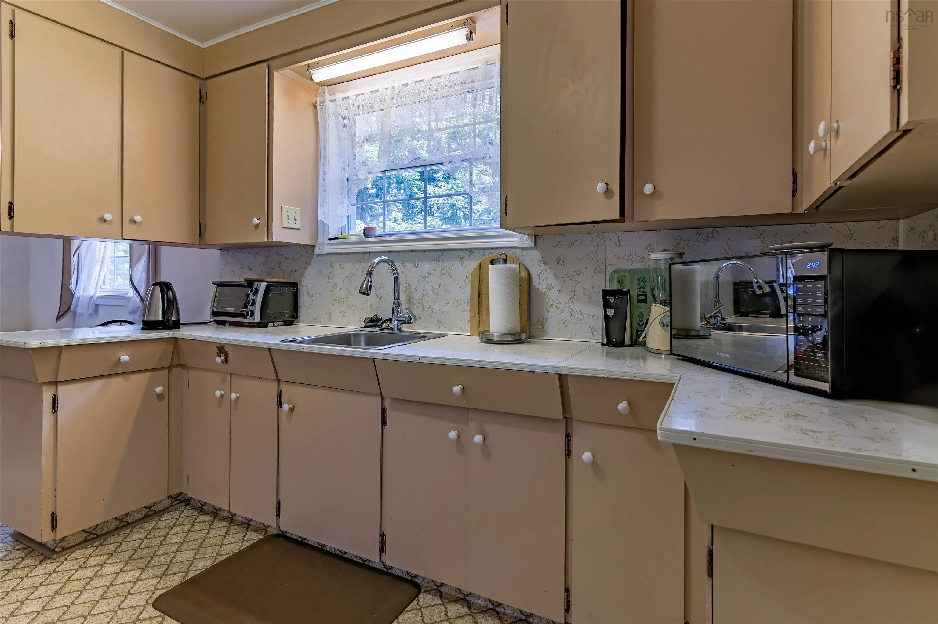 2736 Pinecrest Drive, Coldbrook, NS B4R 1B3, 3 Bedrooms Bedrooms, ,1 BathroomBathrooms,Residential,For Sale,Pinecrest Drive,202520812