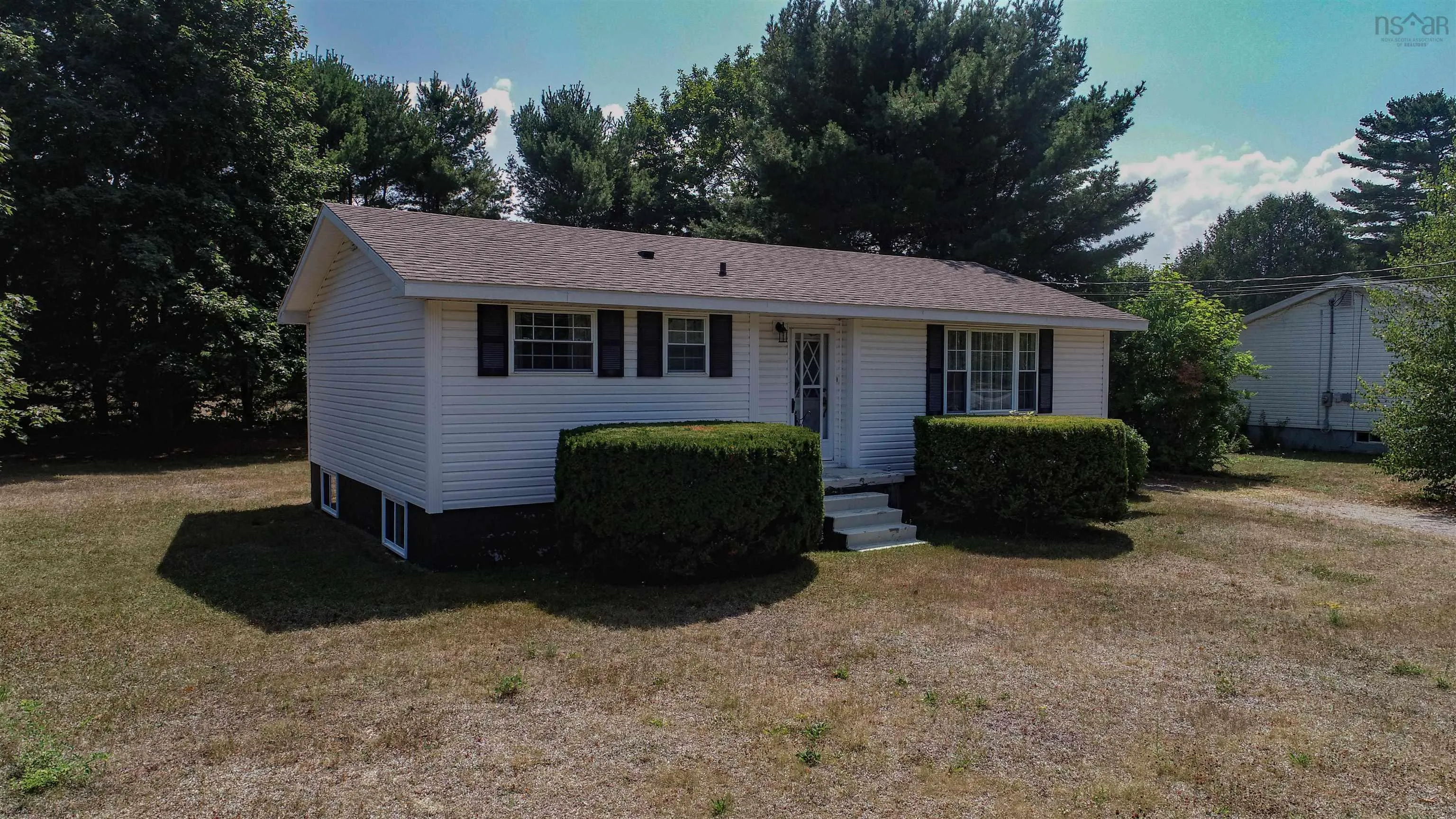 2736 Pinecrest Drive, Coldbrook, NS B4R 1B3, 3 Bedrooms Bedrooms, ,1 BathroomBathrooms,Residential,For Sale,Pinecrest Drive,202520812