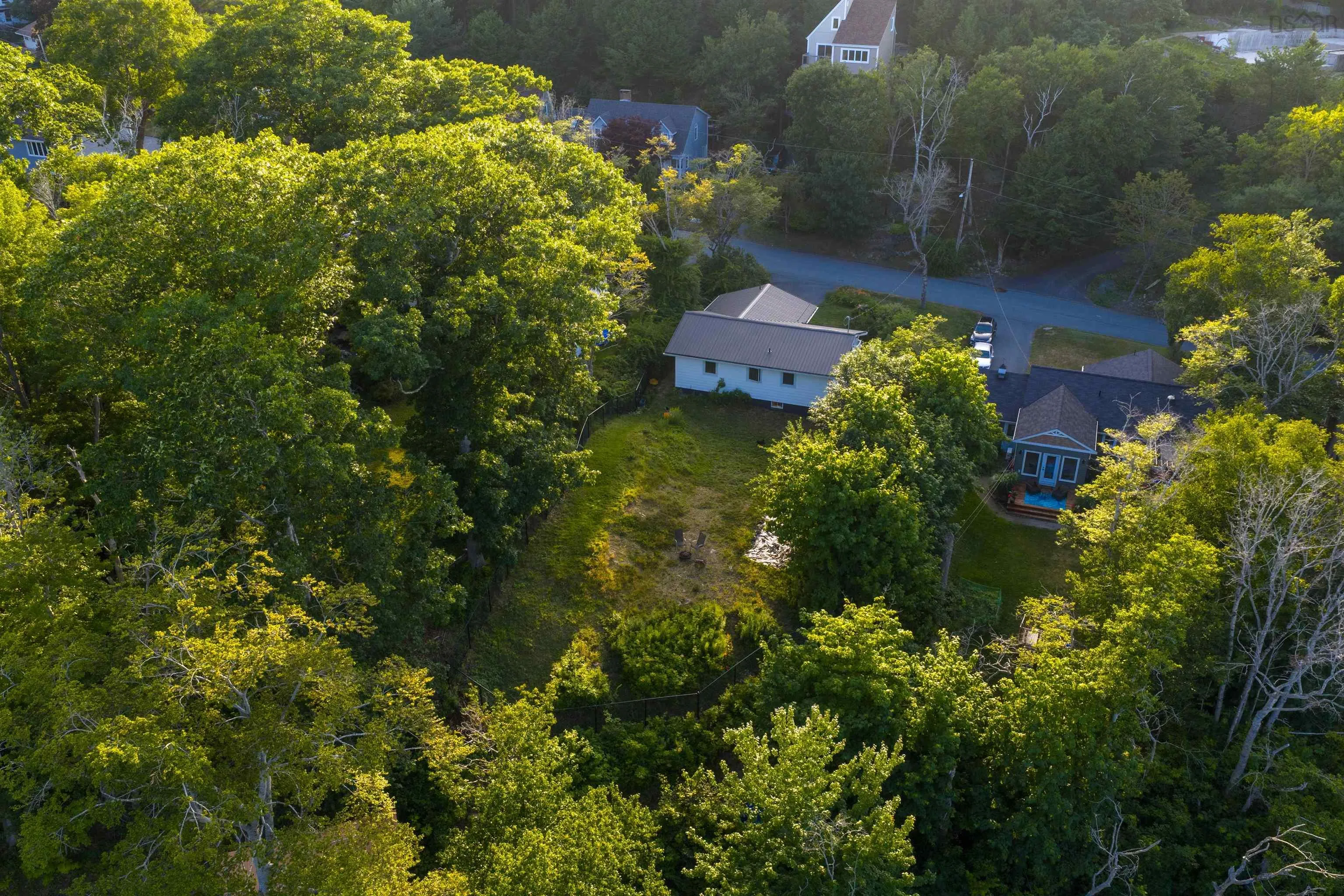 24 Lodge Drive, Halifax, NS B3M 2G7, 5 Bedrooms Bedrooms, ,2 BathroomsBathrooms,Residential,For Sale,Lodge,202518578