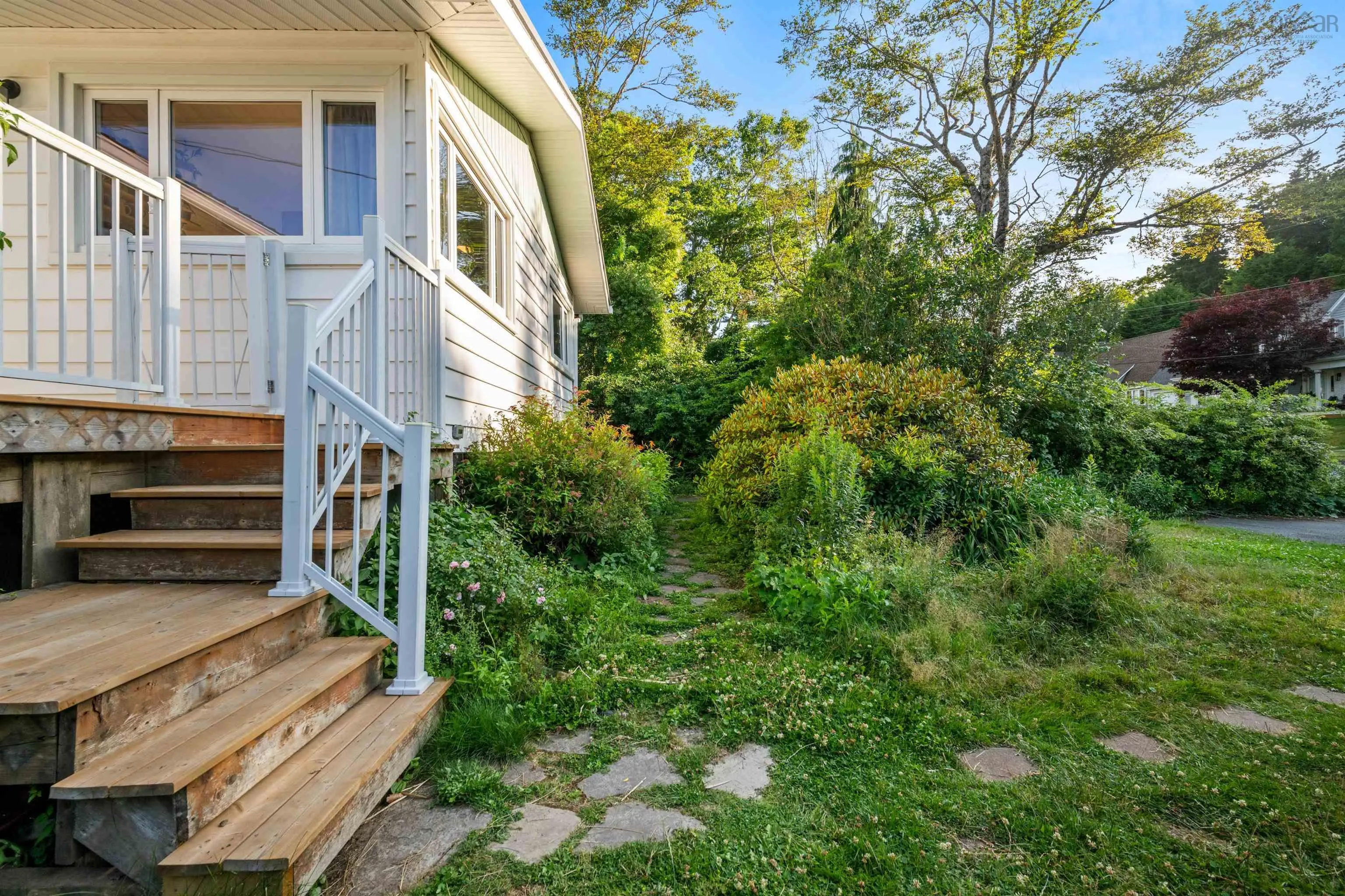 24 Lodge Drive, Halifax, NS B3M 2G7, 5 Bedrooms Bedrooms, ,2 BathroomsBathrooms,Residential,For Sale,Lodge,202518578
