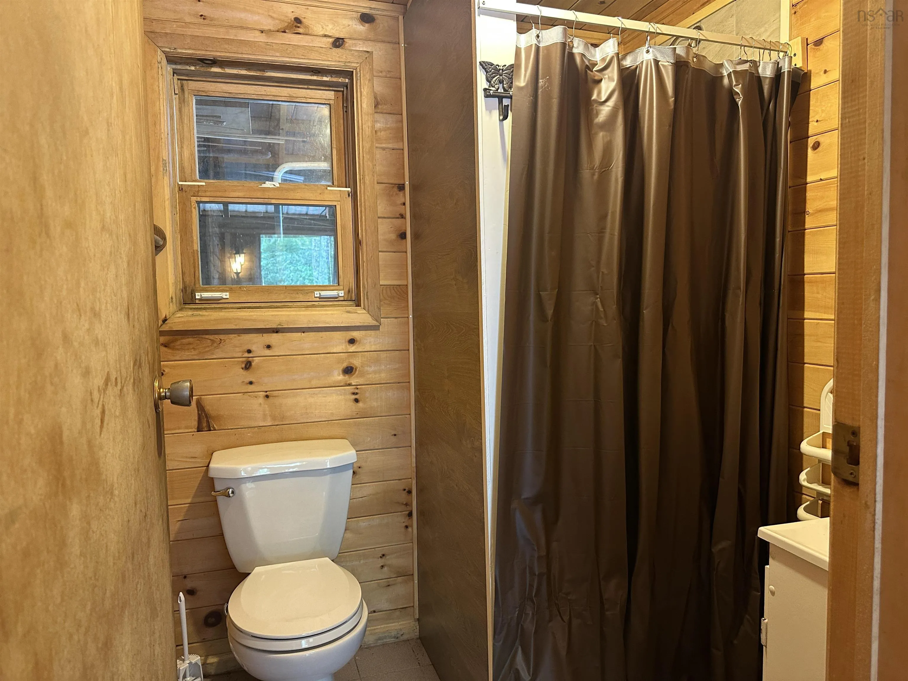 597 Peters Point Road, South Brookfield, NS B0T 1X0, 2 Bedrooms Bedrooms, ,2 BathroomsBathrooms,Residential,For Sale,Peters Point,202521364