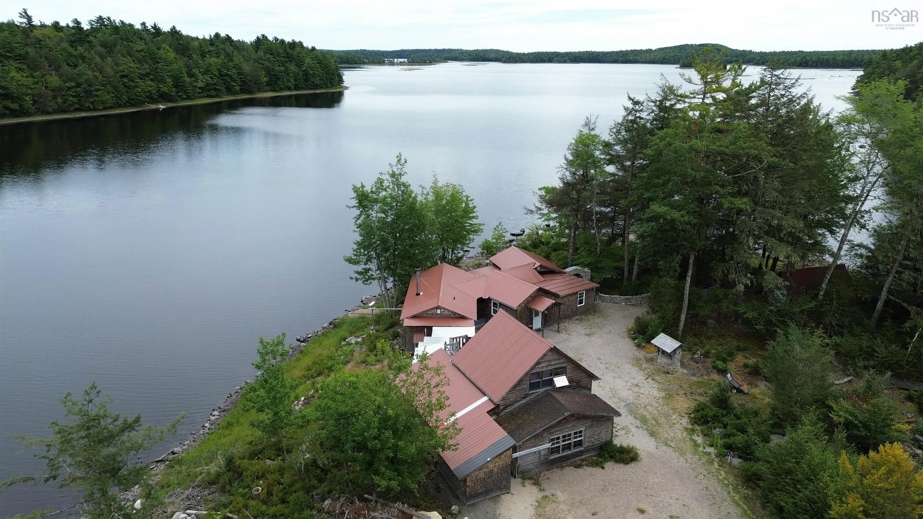 597 Peters Point Road, South Brookfield, NS B0T 1X0, 2 Bedrooms Bedrooms, ,2 BathroomsBathrooms,Residential,For Sale,Peters Point,202521364