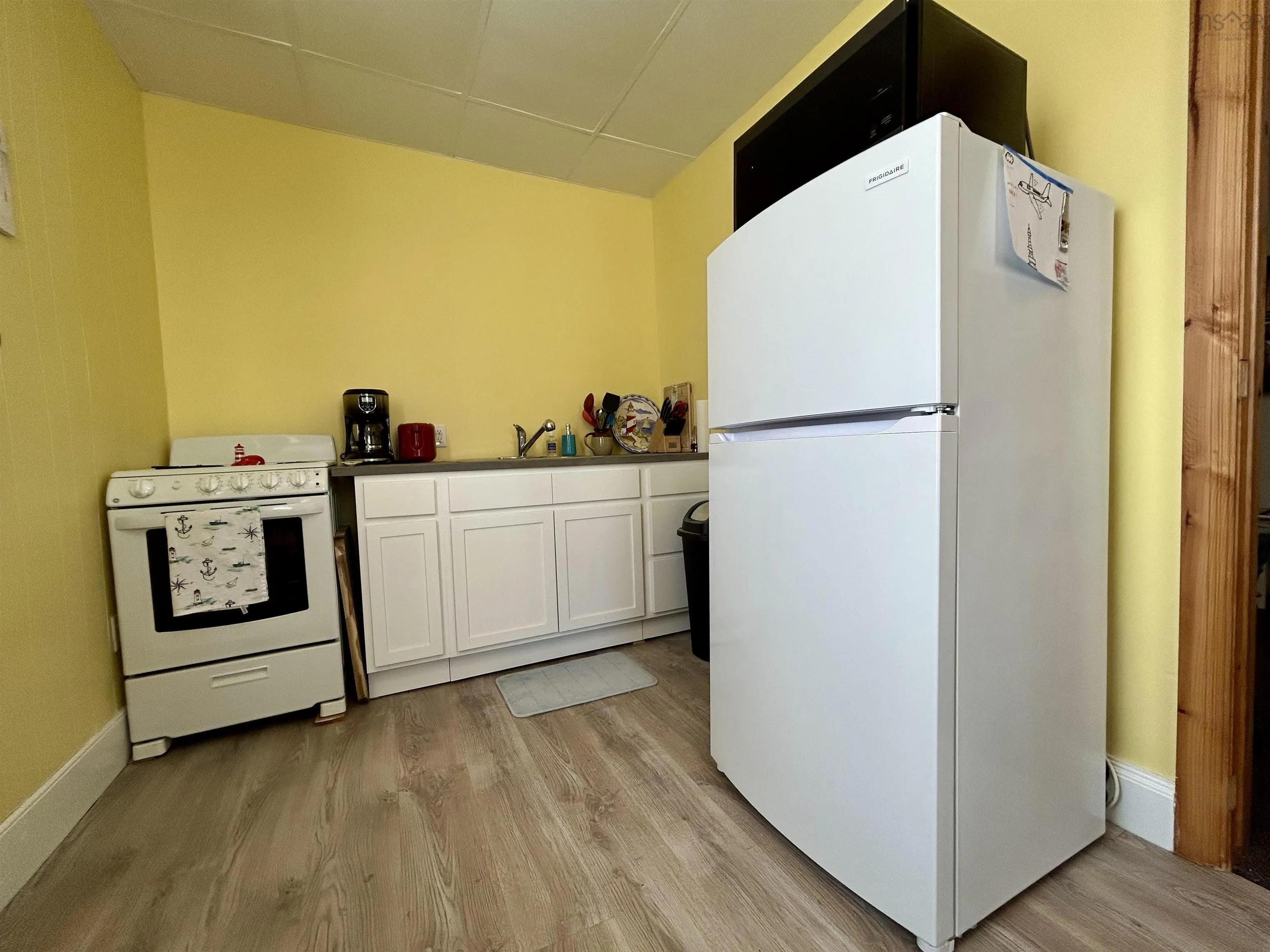 137-139 Water, Pictou Ns B0k 1h0, 4 Bedrooms Bedrooms, ,Residential Income,For Sale,Water,202510383