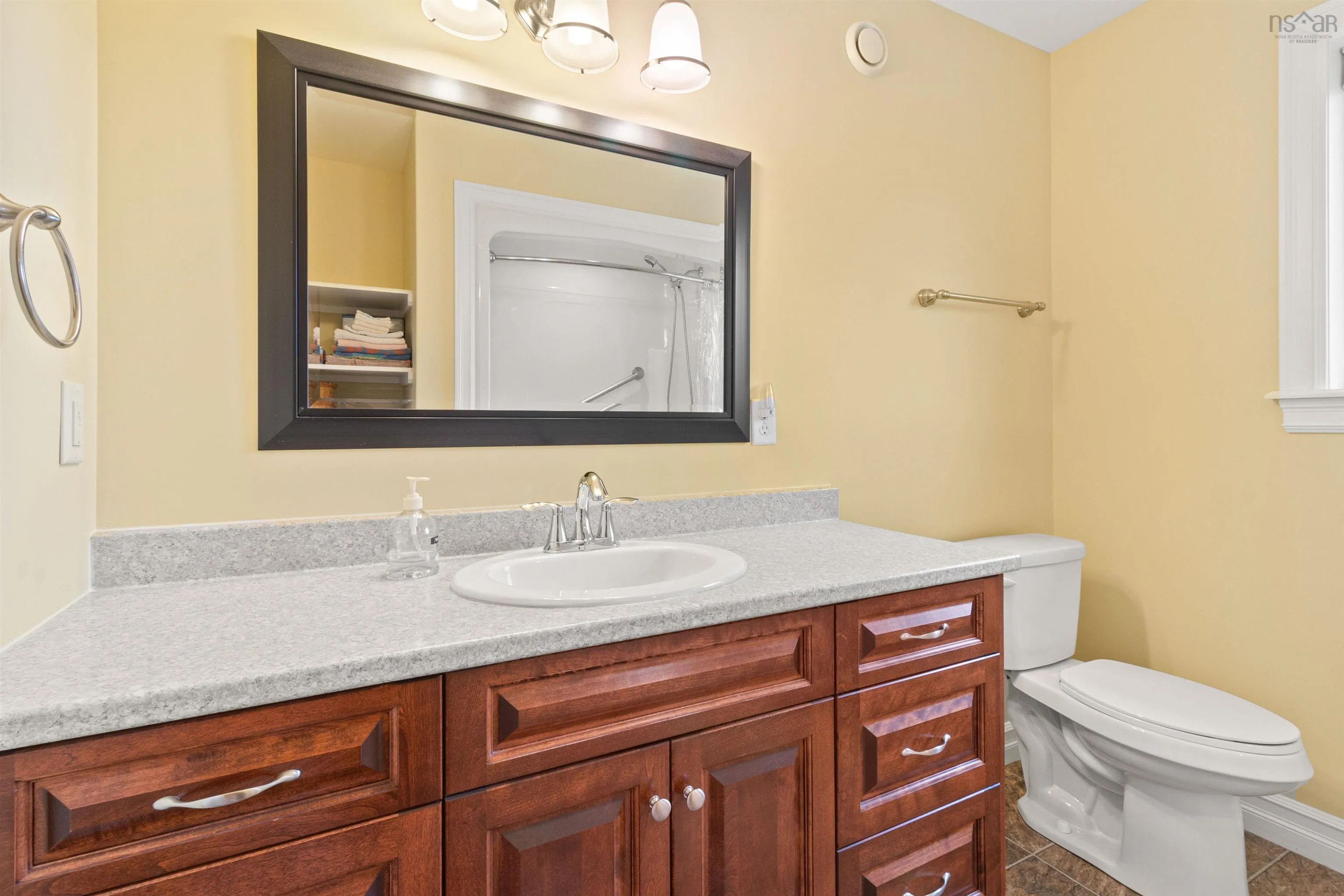 46 Melwood Avenue, Halifax, NS B3N 1E5, 4 Bedrooms Bedrooms, ,4 BathroomsBathrooms,Residential,For Sale,Melwood,202513603
