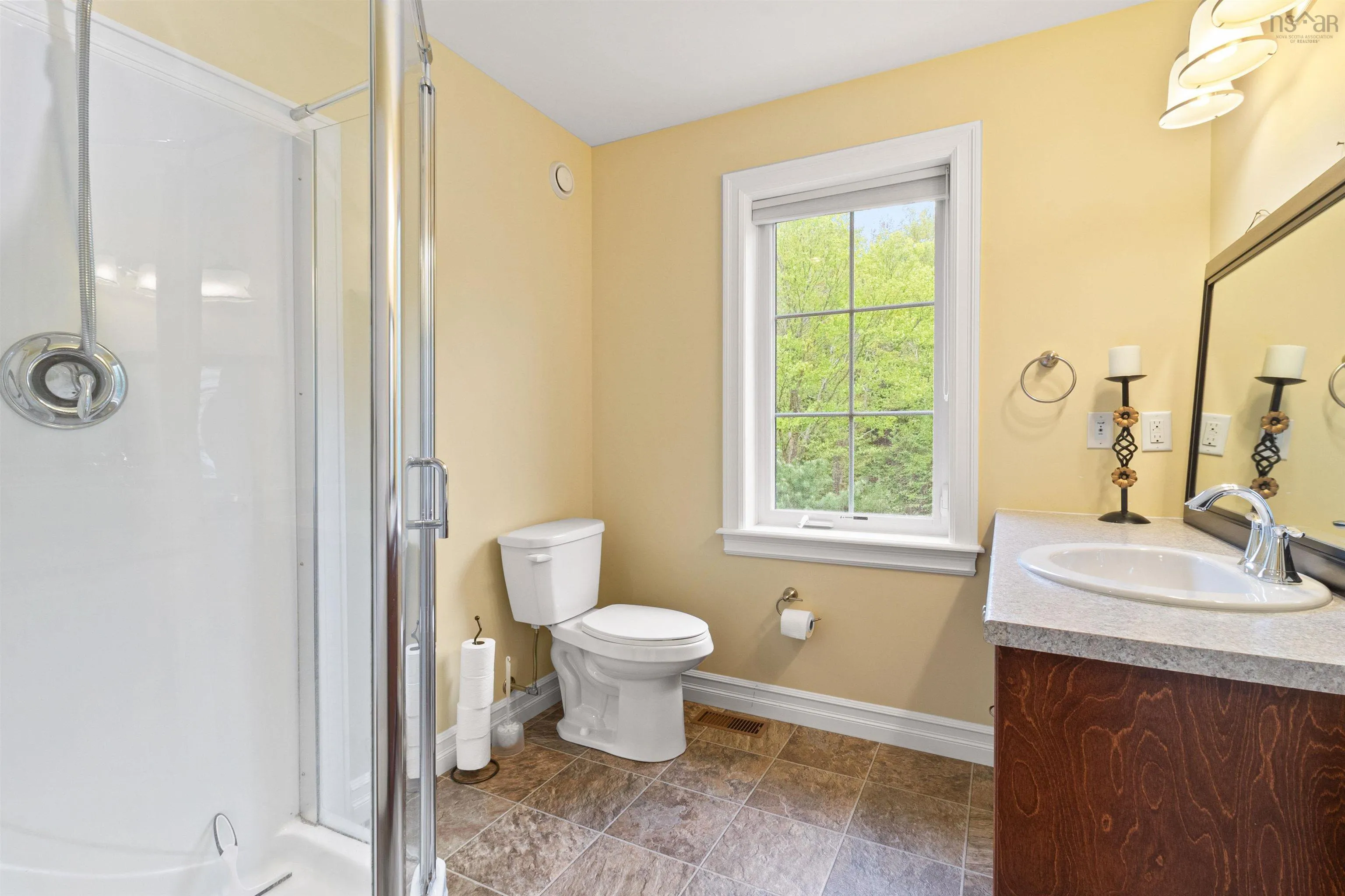 46 Melwood Avenue, Halifax, NS B3N 1E5, 4 Bedrooms Bedrooms, ,4 BathroomsBathrooms,Residential,For Sale,Melwood,202513603