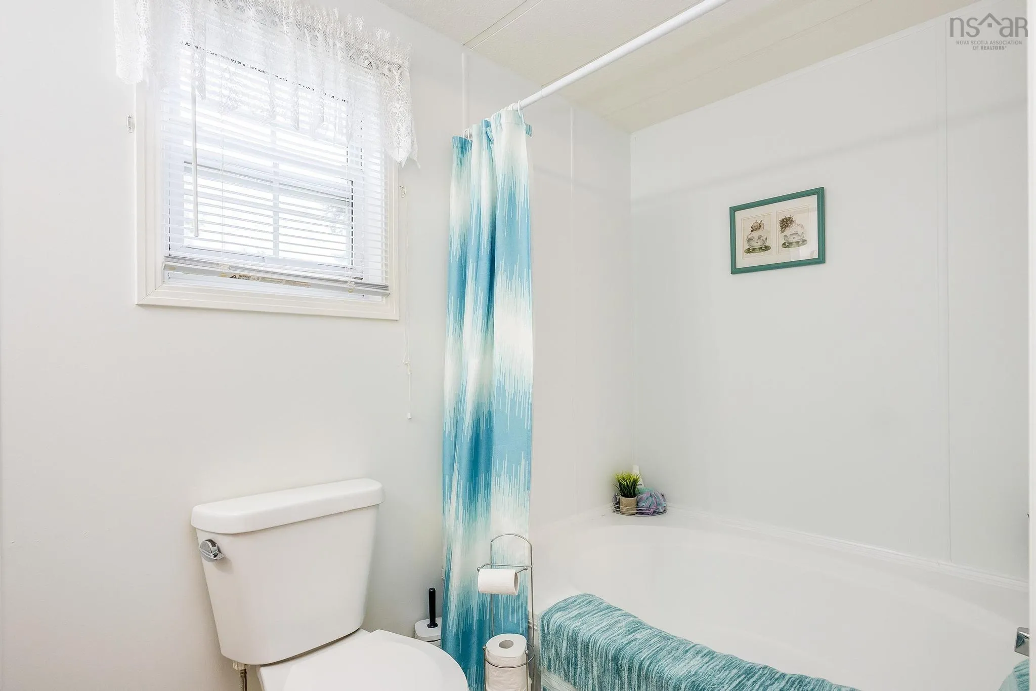 12 Fifth Street, Lucasville, NS B4B 1R2, 3 Bedrooms Bedrooms, ,2 BathroomsBathrooms,Residential,For Sale,Fifth,202518825