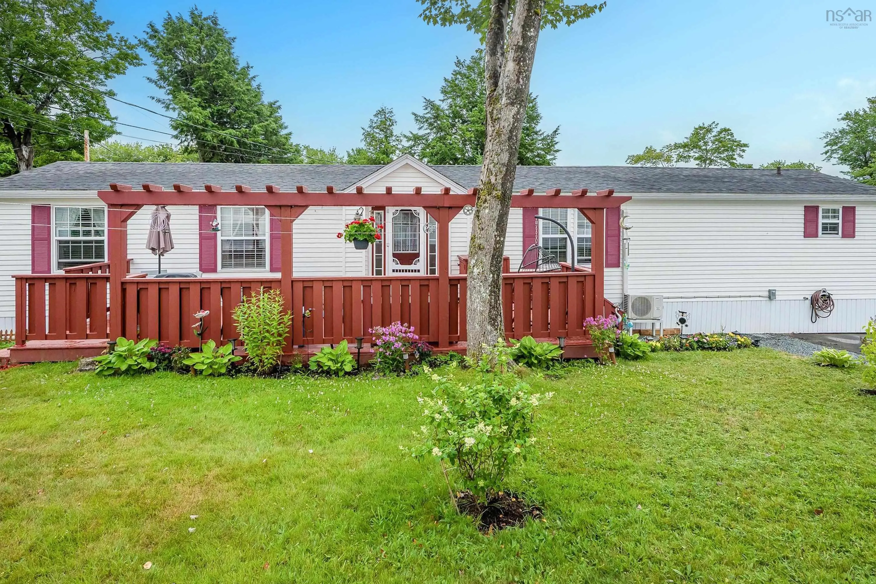 12 Fifth Street, Lucasville, NS B4B 1R2, 3 Bedrooms Bedrooms, ,2 BathroomsBathrooms,Residential,For Sale,Fifth,202518825