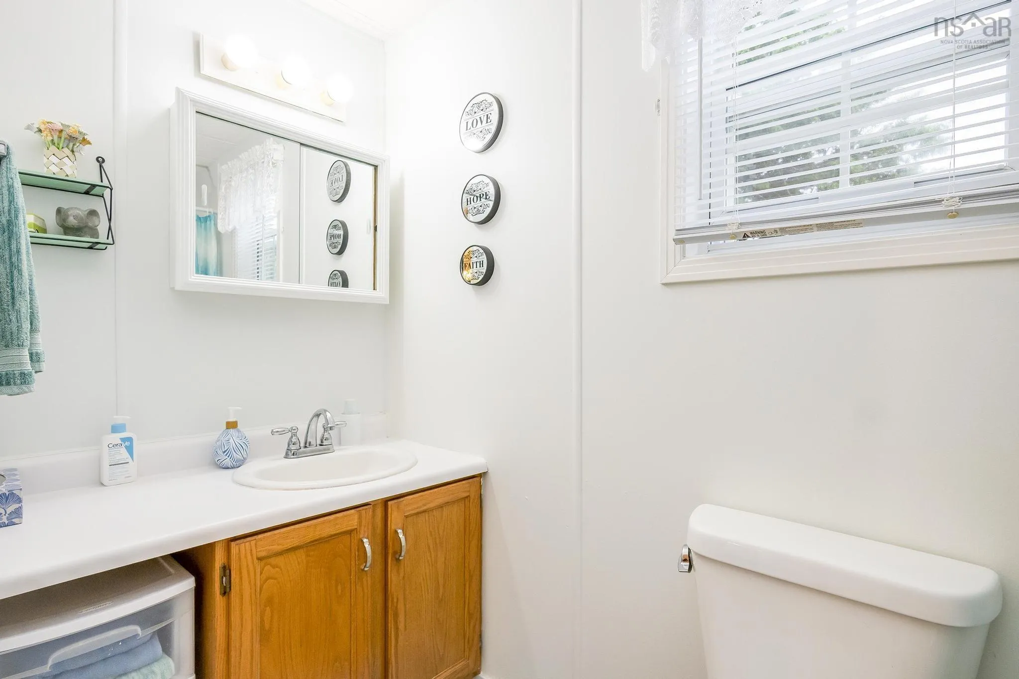 12 Fifth Street, Lucasville, NS B4B 1R2, 3 Bedrooms Bedrooms, ,2 BathroomsBathrooms,Residential,For Sale,Fifth,202518825