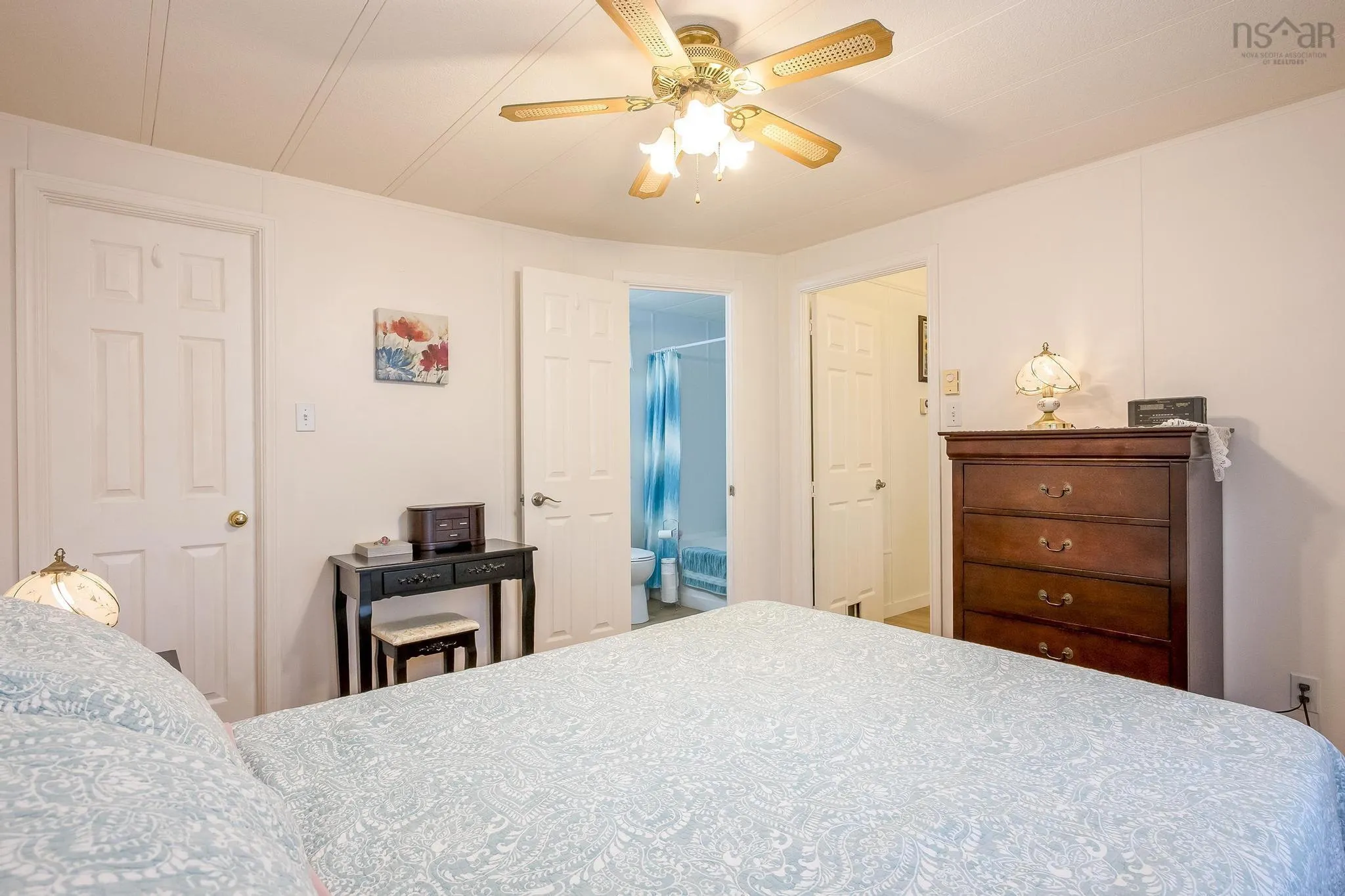 12 Fifth Street, Lucasville, NS B4B 1R2, 3 Bedrooms Bedrooms, ,2 BathroomsBathrooms,Residential,For Sale,Fifth,202518825