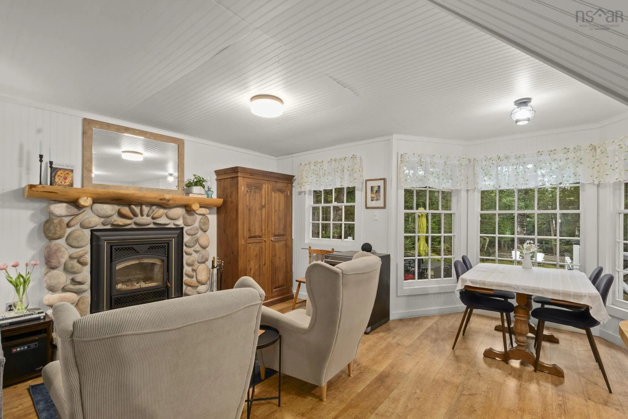 133 Conrads Road, Hubbards, NS B0J 1T0, 2 Bedrooms Bedrooms, ,2 BathroomsBathrooms,Residential,For Sale,Conrads,202520897