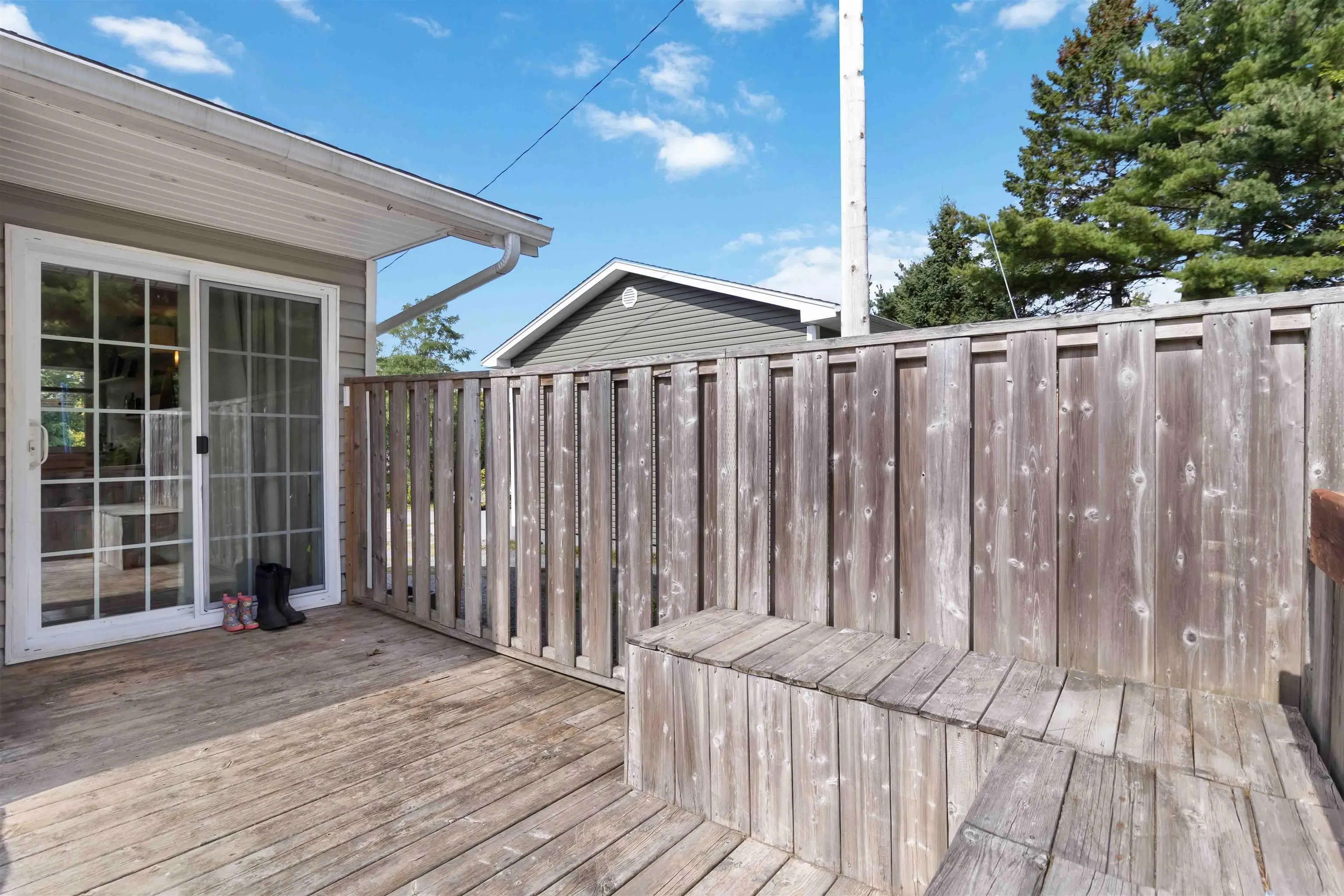 51 Hillside Avenue, Lower Sackville, NS B4C 1W6, 2 Bedrooms Bedrooms, ,1 BathroomBathrooms,Residential,For Sale,Hillside,202523027