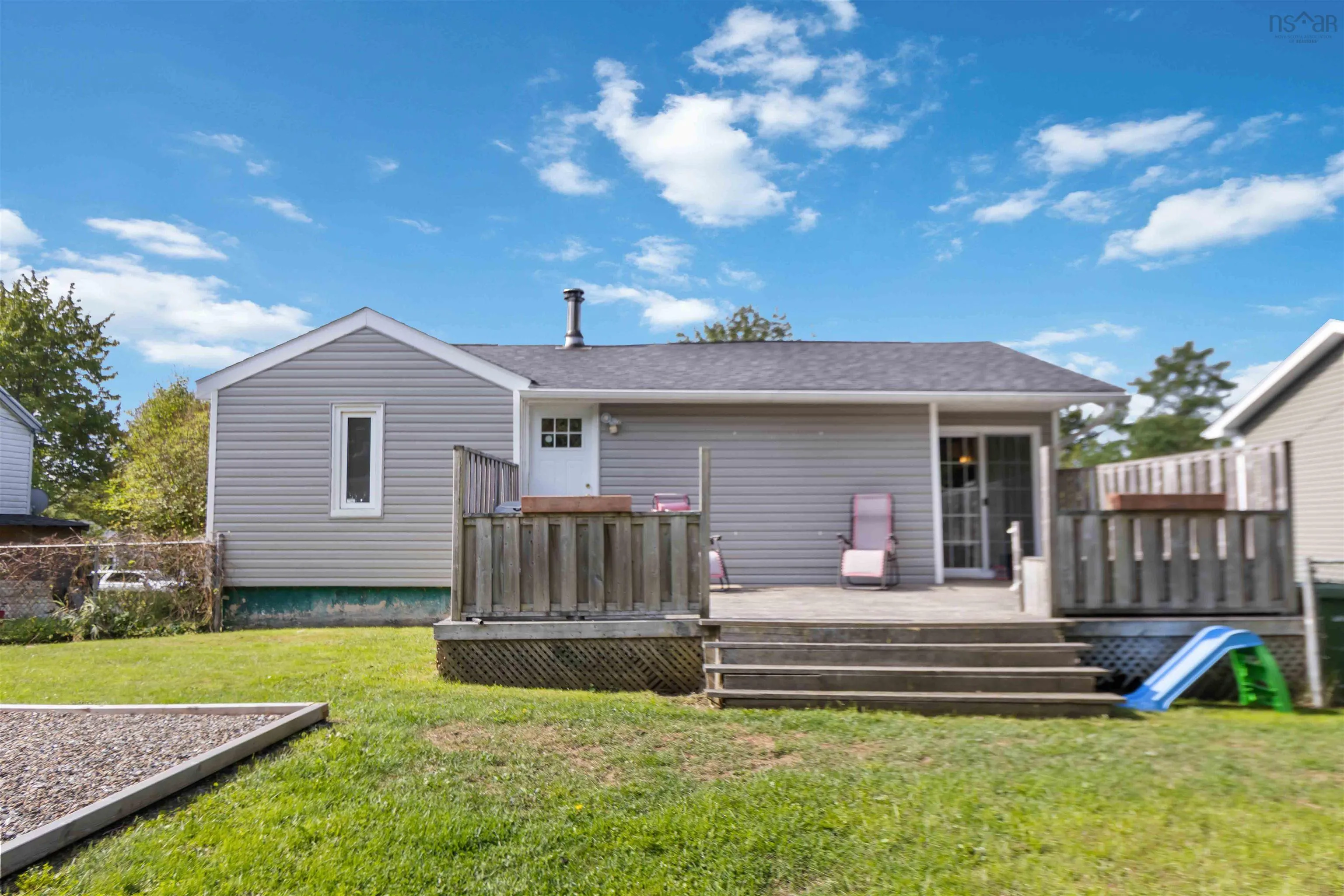 51 Hillside Avenue, Lower Sackville, NS B4C 1W6, 2 Bedrooms Bedrooms, ,1 BathroomBathrooms,Residential,For Sale,Hillside,202523027