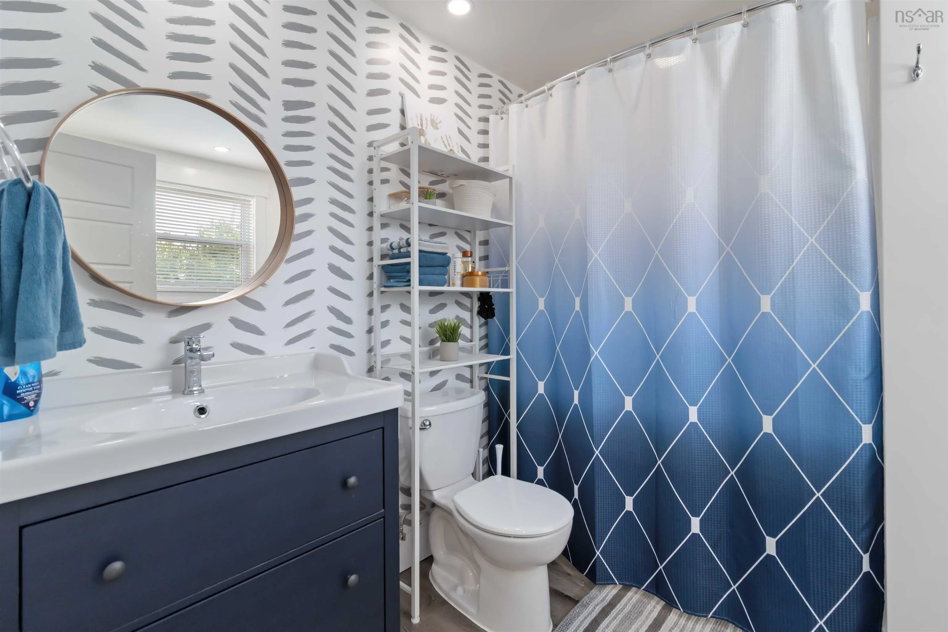 51 Hillside Avenue, Lower Sackville, NS B4C 1W6, 2 Bedrooms Bedrooms, ,1 BathroomBathrooms,Residential,For Sale,Hillside,202523027