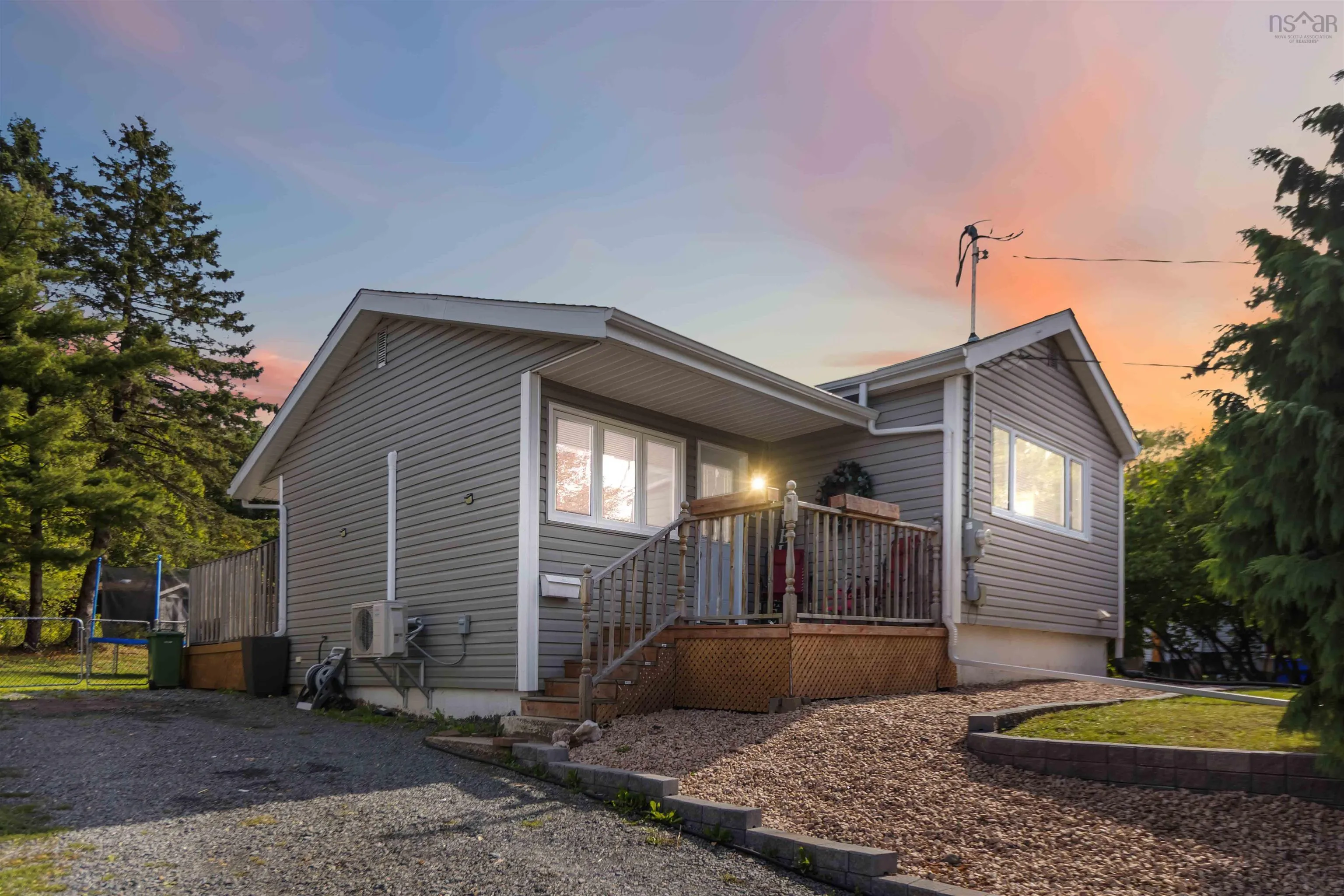 51 Hillside Avenue, Lower Sackville, NS B4C 1W6, 2 Bedrooms Bedrooms, ,1 BathroomBathrooms,Residential,For Sale,Hillside,202523027
