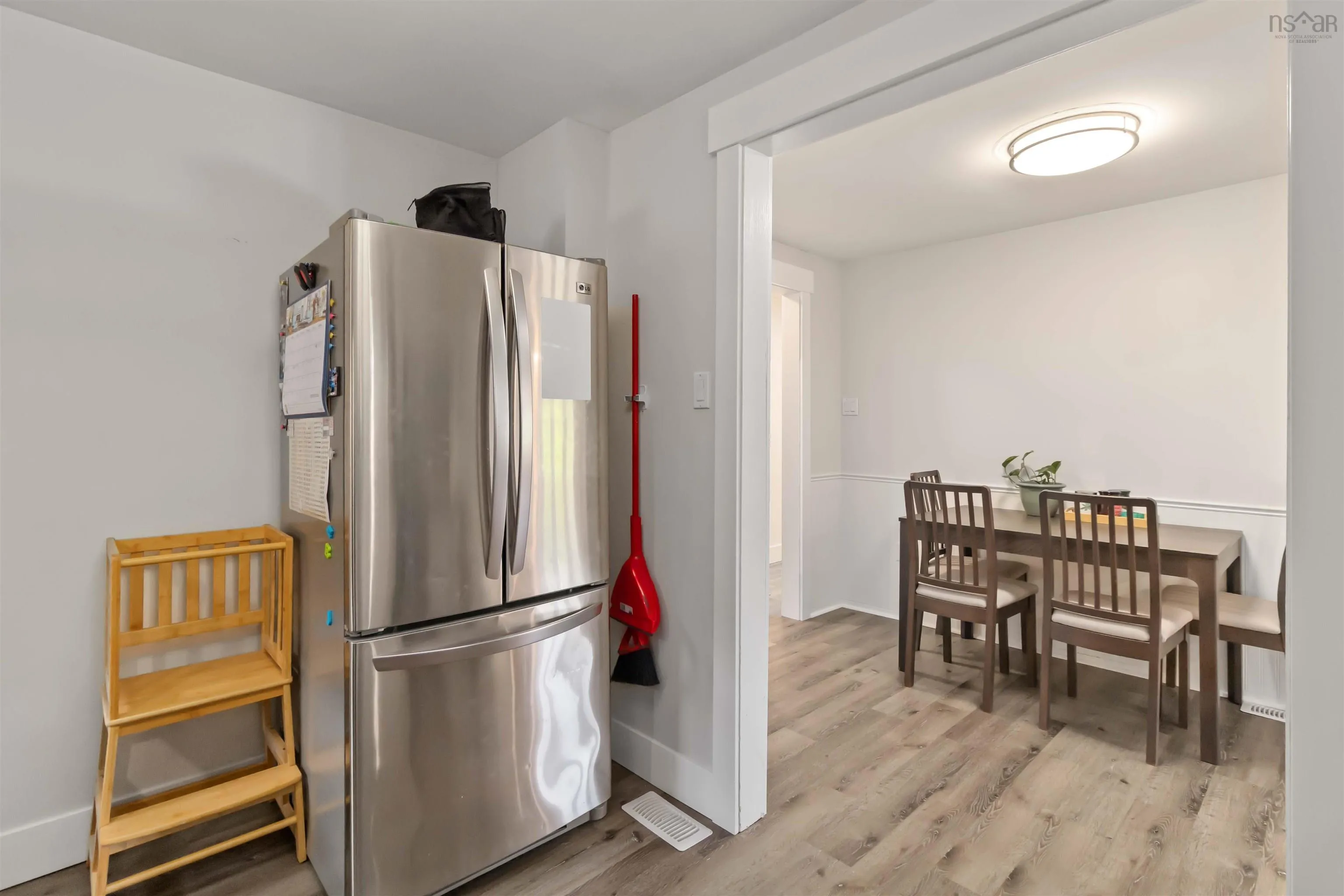 51 Hillside Avenue, Lower Sackville, NS B4C 1W6, 2 Bedrooms Bedrooms, ,1 BathroomBathrooms,Residential,For Sale,Hillside,202523027