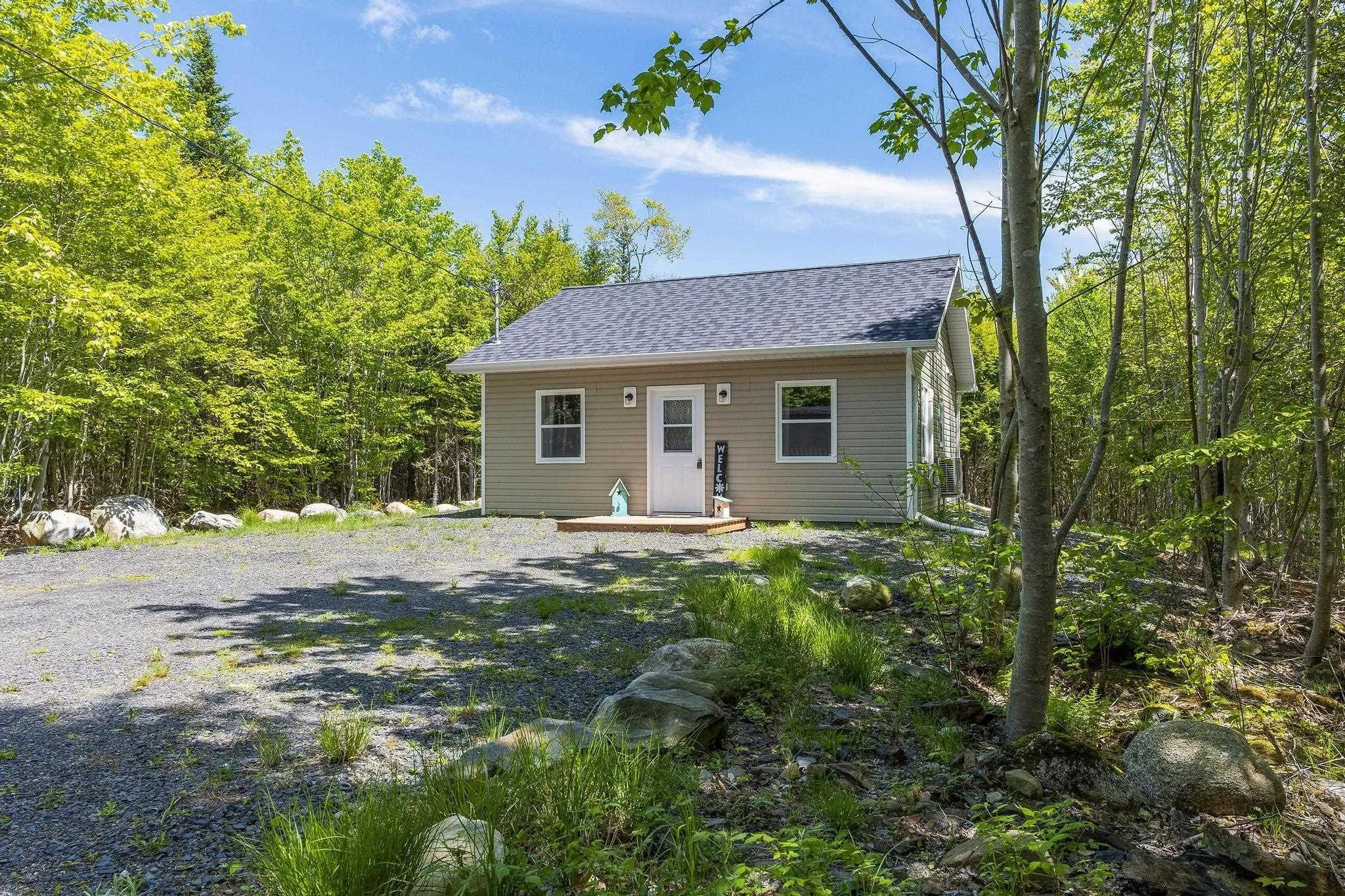 38 Joseph Street, Labelle, NS B0T 1E0, 2 Bedrooms Bedrooms, ,1 BathroomBathrooms,Residential,For Sale,Joseph,202512869