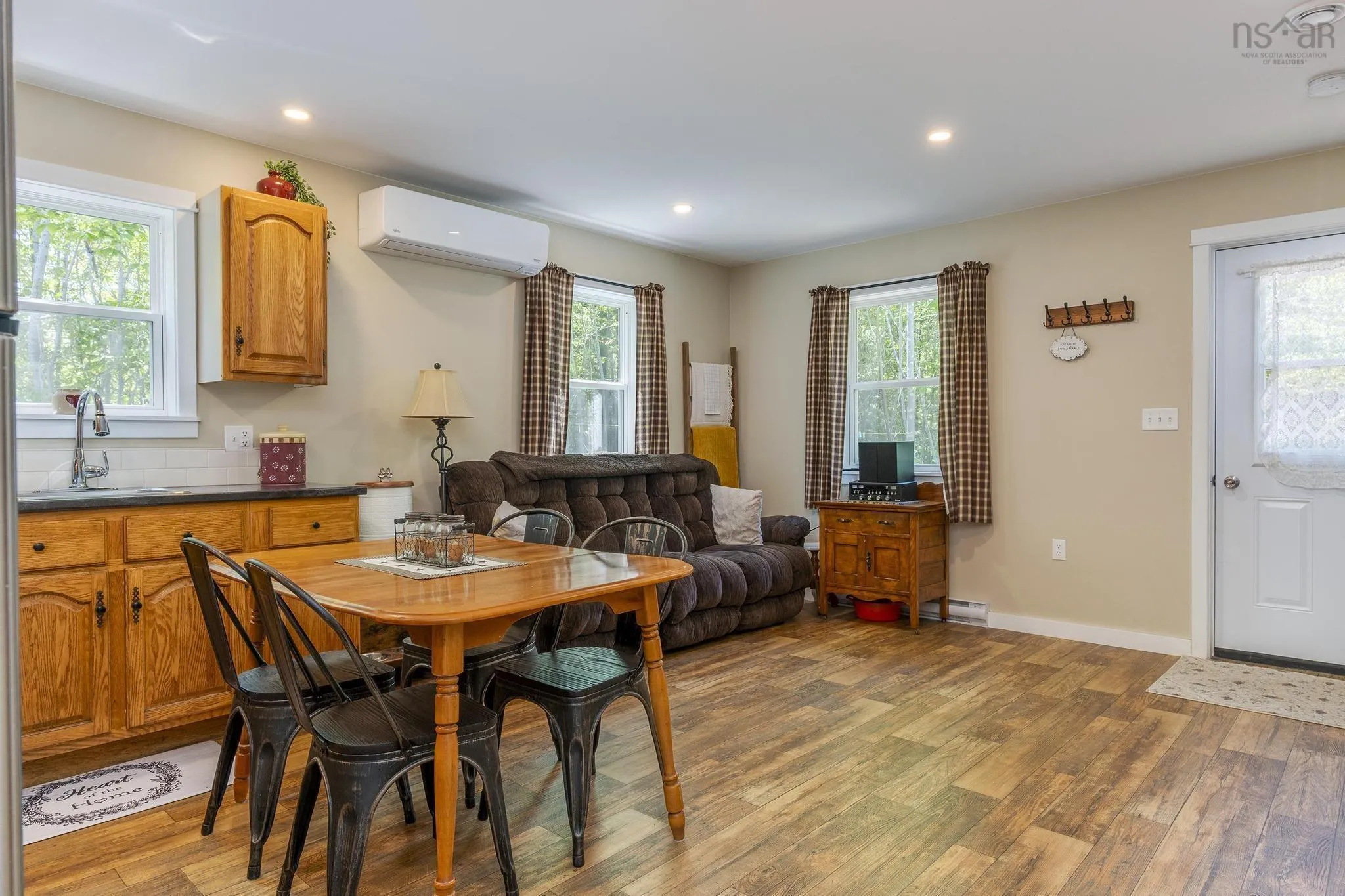 38 Joseph Street, Labelle, NS B0T 1E0, 2 Bedrooms Bedrooms, ,1 BathroomBathrooms,Residential,For Sale,Joseph,202512869