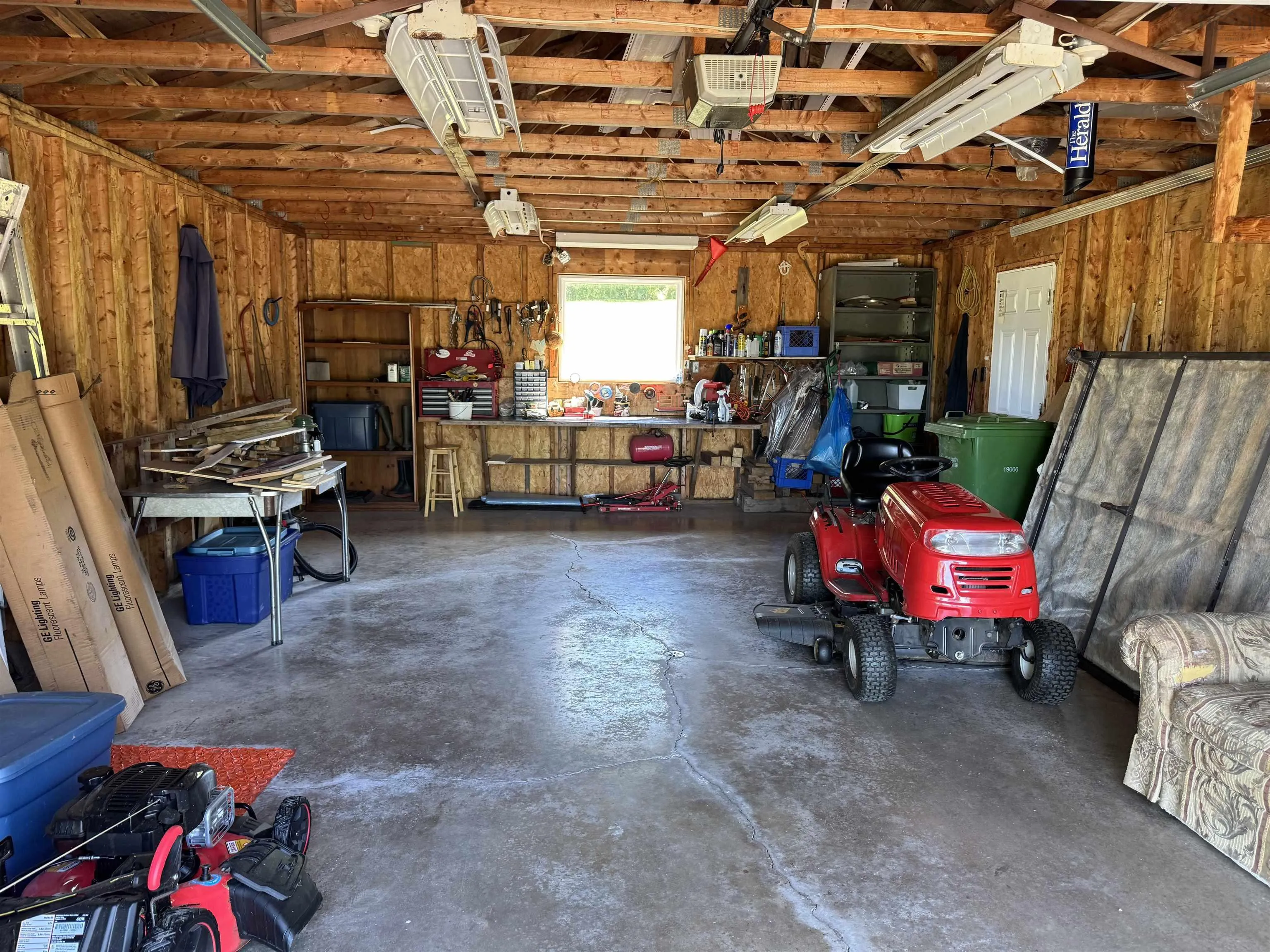 40 Sharmac Drive, Mclellans Brook, NS B2H 5C7, 3 Bedrooms Bedrooms, ,1 BathroomBathrooms,Residential,For Sale,Sharmac,202520194