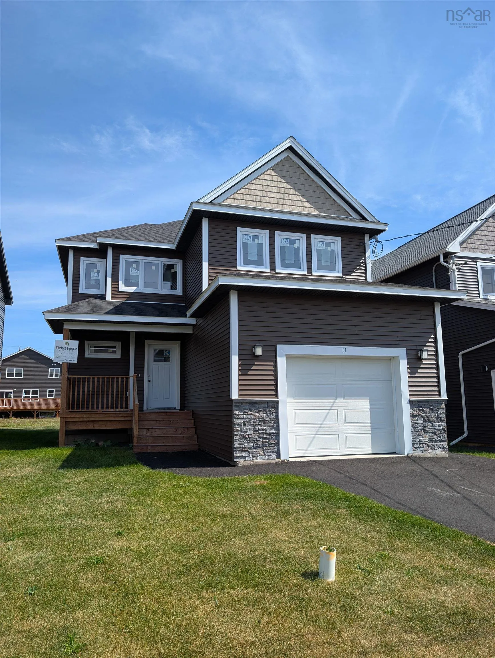 11 Brick Lane, Halifax, NS B3P 0G4, 3 Bedrooms Bedrooms, ,4 BathroomsBathrooms,Residential,For Sale,Brick,202518225