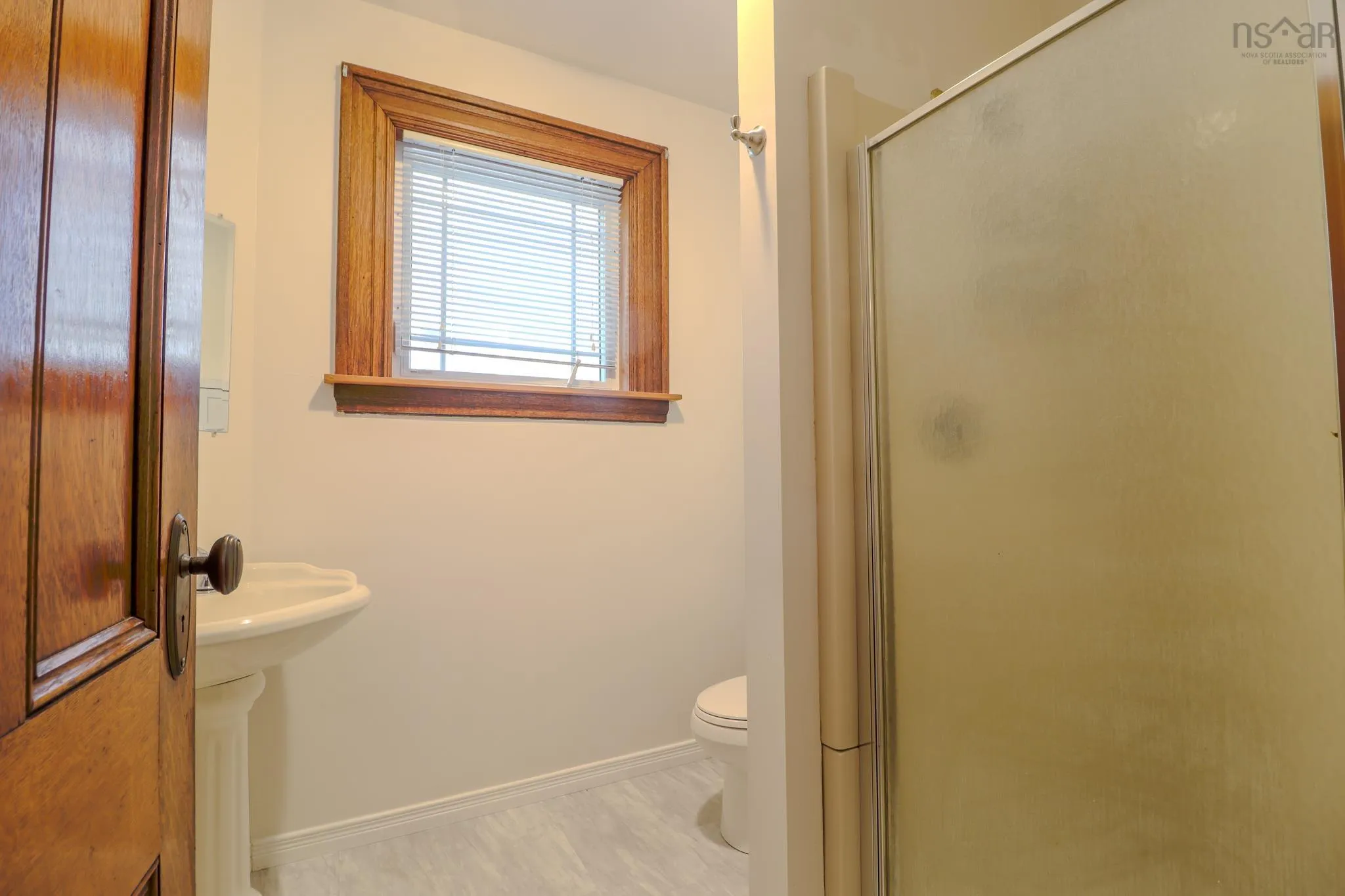 512 Charlotte Street, Sydney, NS B1P 1E7, 5 Bedrooms Bedrooms, ,Residential Income,For Sale,Charlotte,202523372