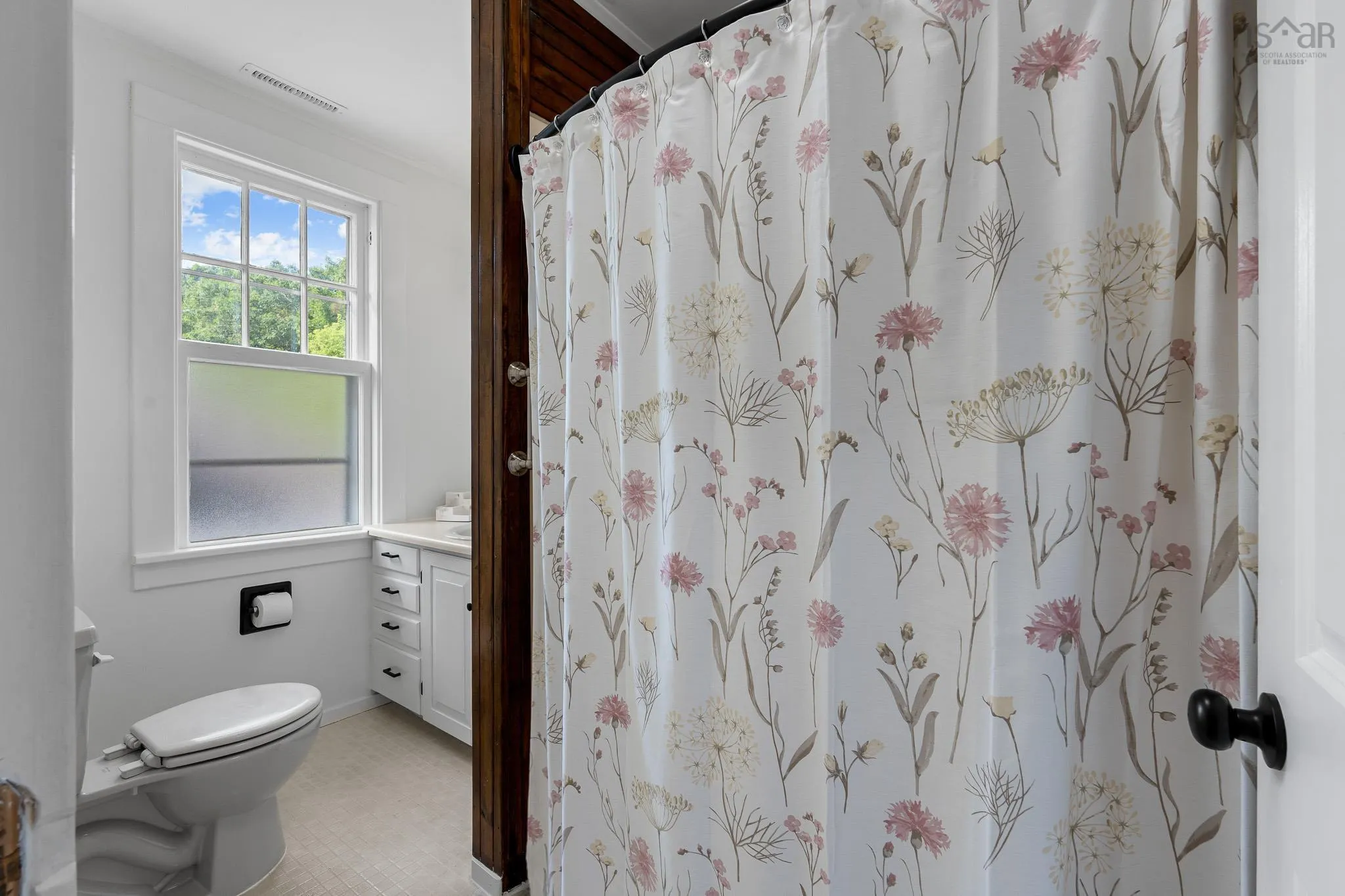 22 Caldwell Avenue, Kentville, NS B4N 2C6, 4 Bedrooms Bedrooms, ,2 BathroomsBathrooms,Residential,For Sale,Caldwell,202518045