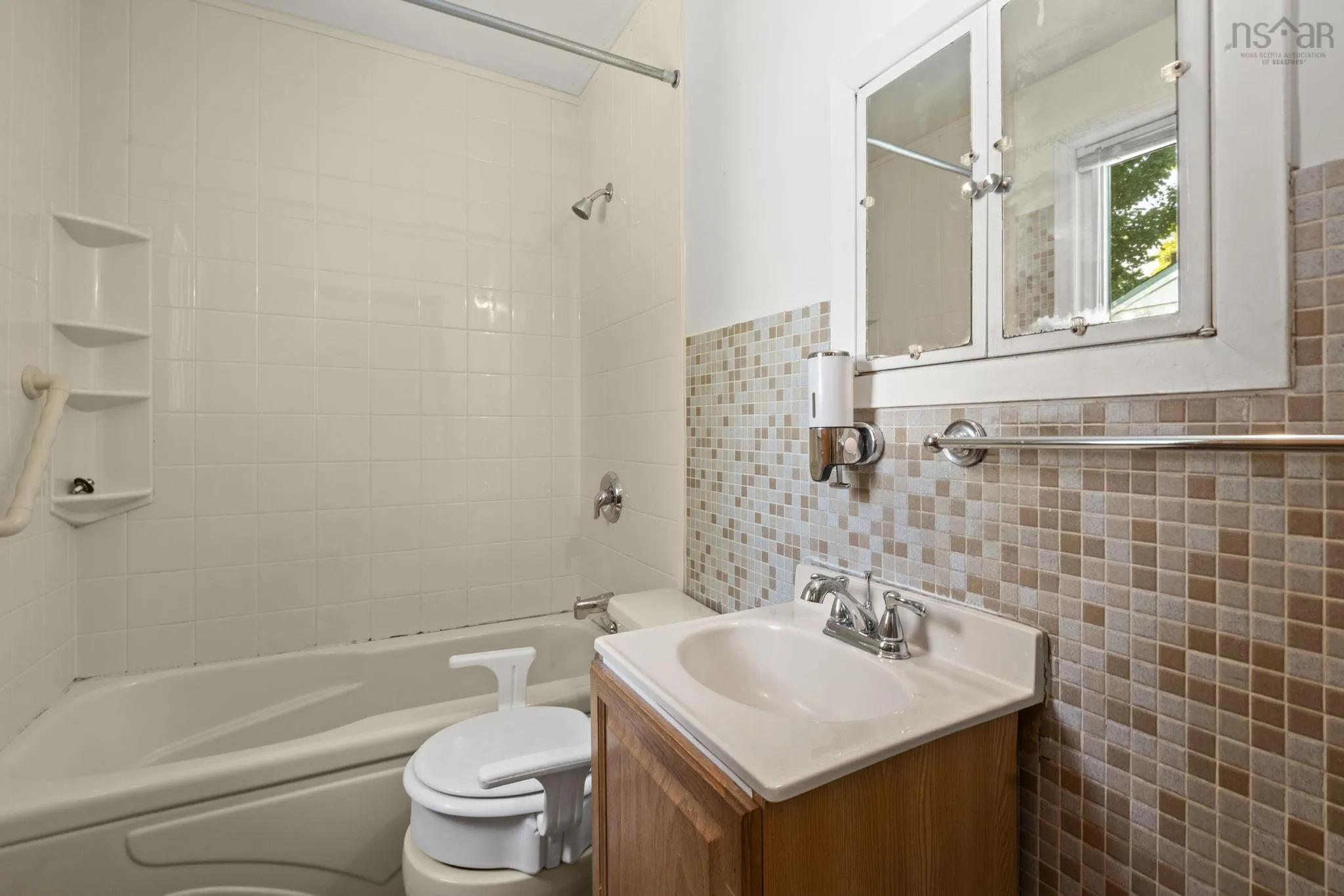13 Convoy Avenue, Halifax, NS B3N 2P5, 4 Bedrooms Bedrooms, ,1 BathroomBathrooms,Residential,For Sale,Convoy,202519389
