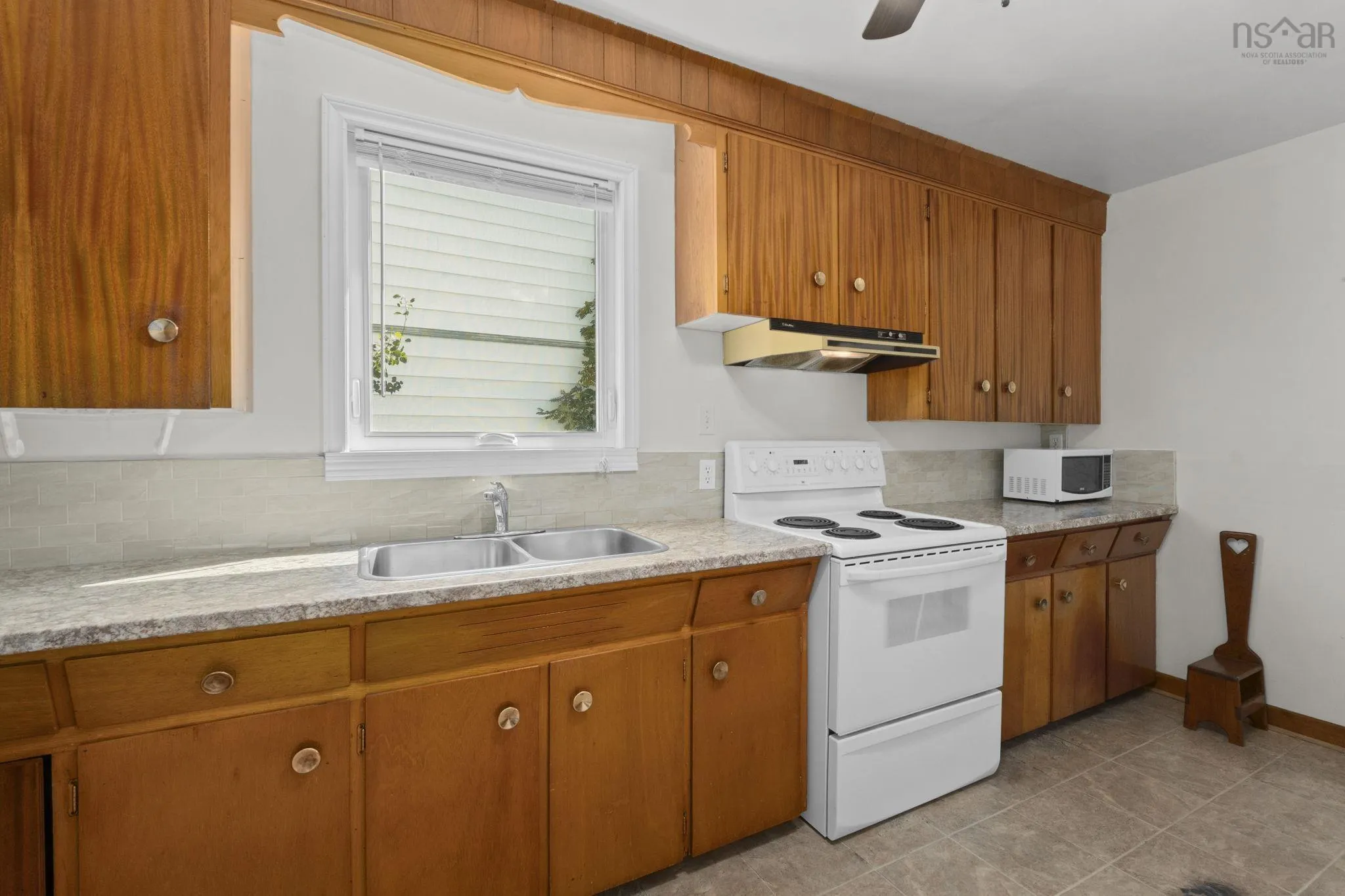 13 Convoy Avenue, Halifax, NS B3N 2P5, 4 Bedrooms Bedrooms, ,1 BathroomBathrooms,Residential,For Sale,Convoy,202519389