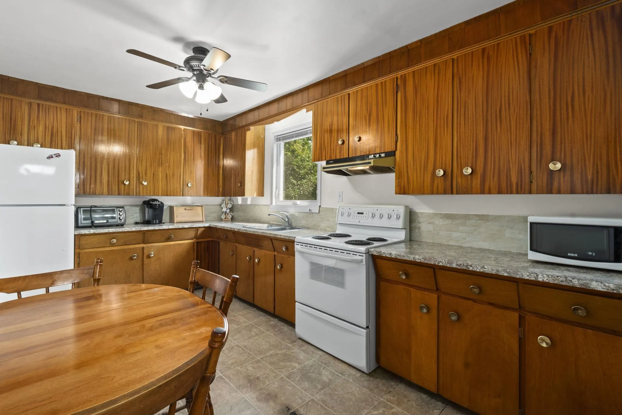 13 Convoy Avenue, Halifax, NS B3N 2P5, 4 Bedrooms Bedrooms, ,1 BathroomBathrooms,Residential,For Sale,Convoy,202519389