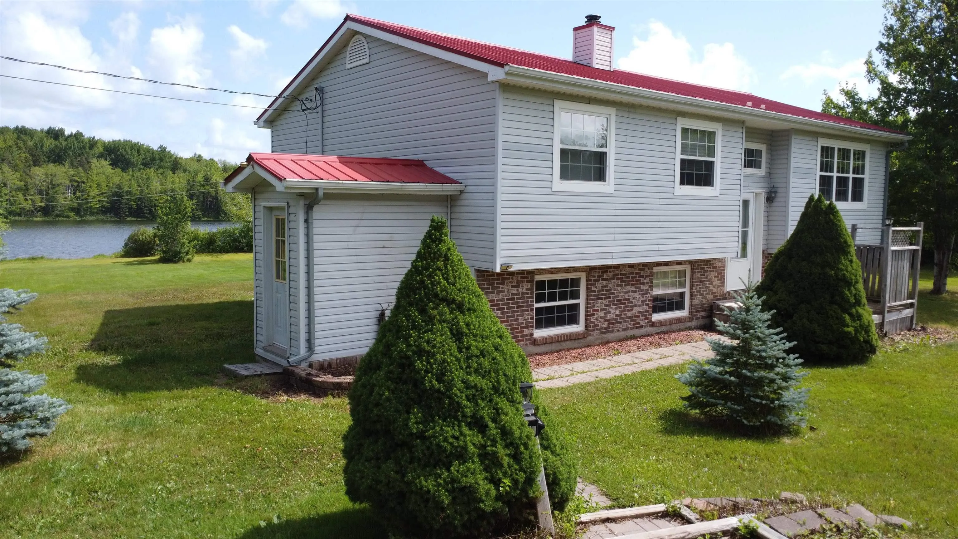 233 Pomquet Lake Road, Pomquet, NS B2G 2L4, 4 Bedrooms Bedrooms, ,3 BathroomsBathrooms,Residential,For Sale,Pomquet Lake Road,202518942