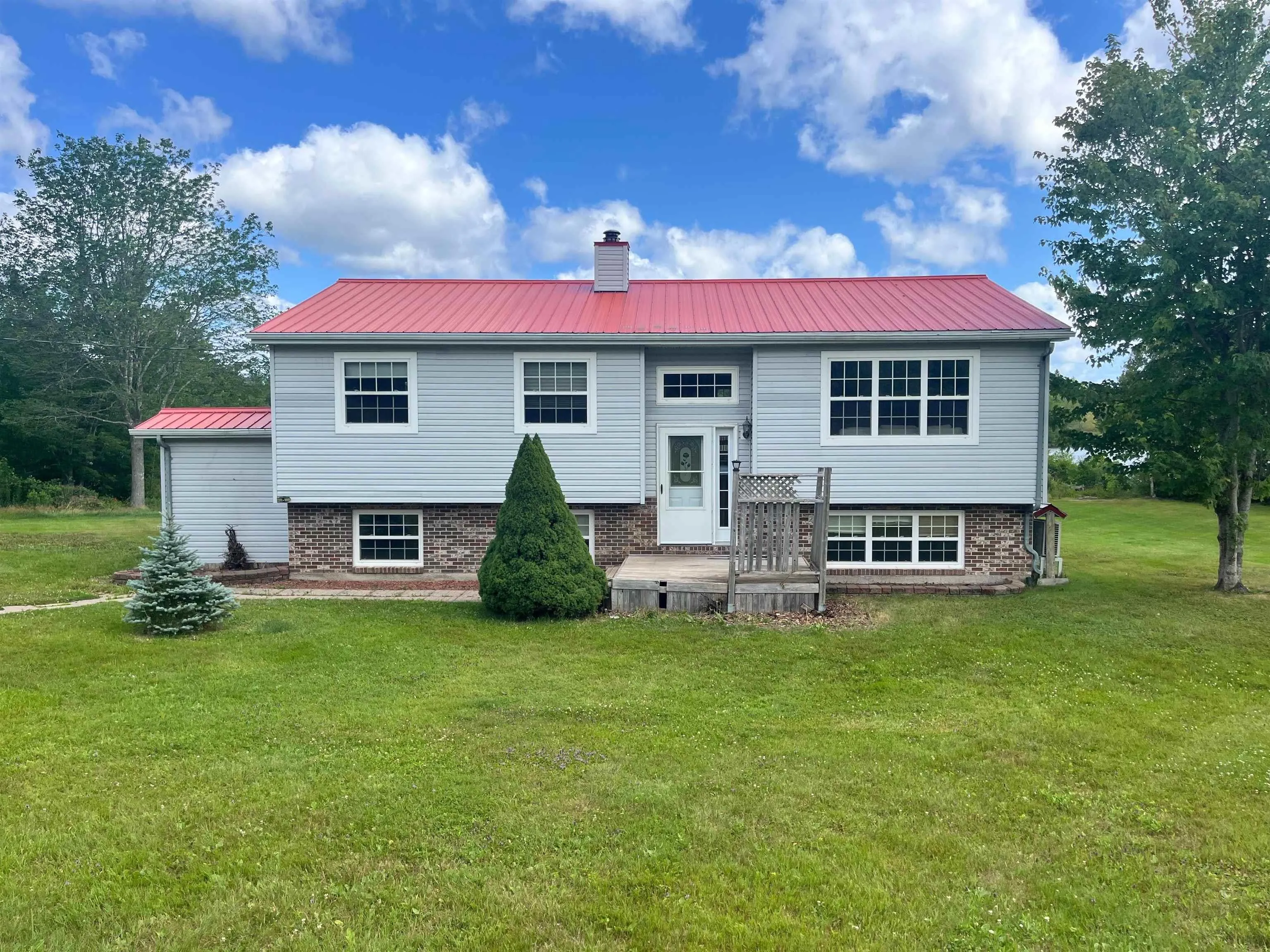 233 Pomquet Lake Road, Pomquet, NS B2G 2L4, 4 Bedrooms Bedrooms, ,3 BathroomsBathrooms,Residential,For Sale,Pomquet Lake Road,202518942