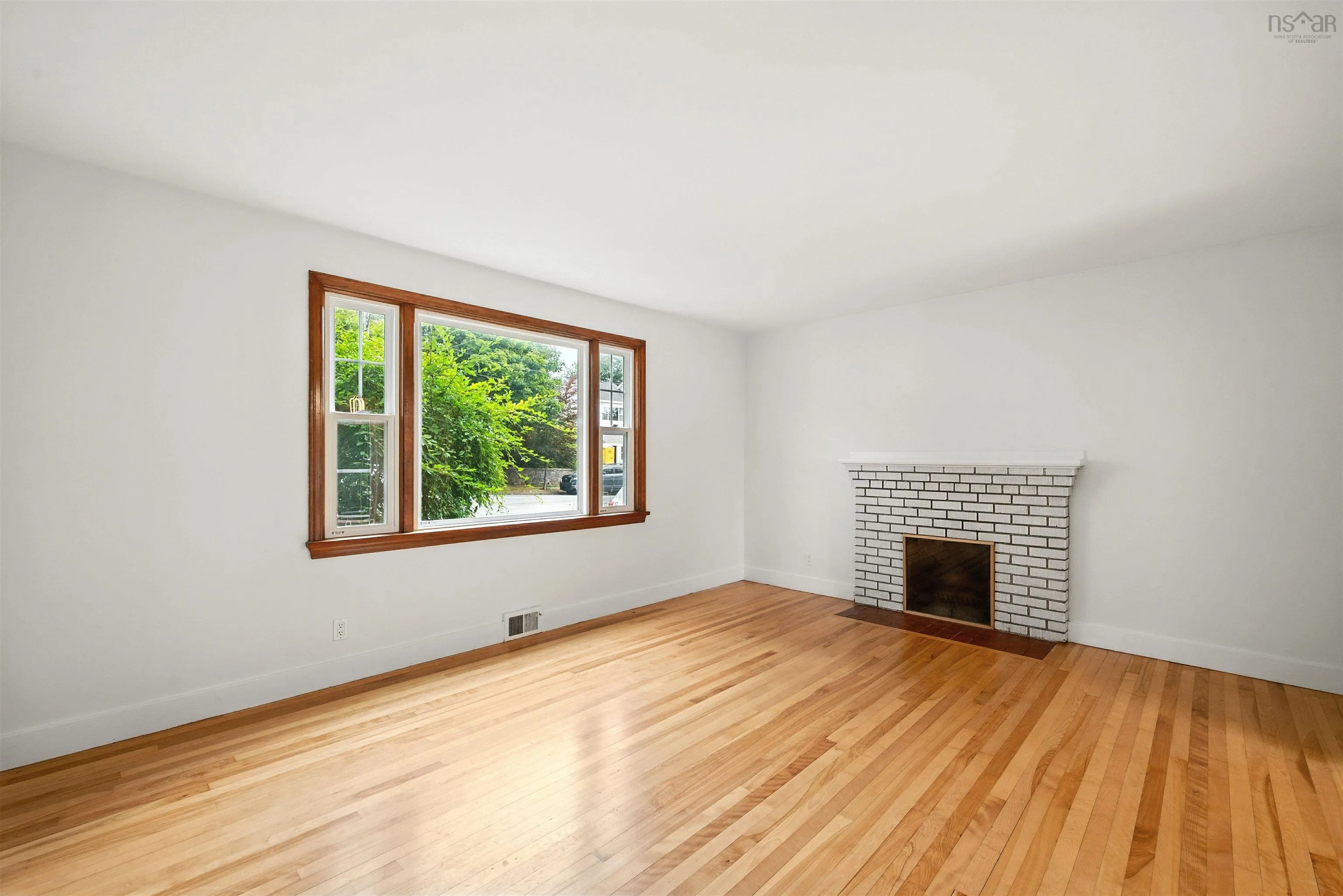 21 Mount Pleasant Avenue, Dartmouth, NS B3A 3T3, 3 Bedrooms Bedrooms, ,1 BathroomBathrooms,Residential,For Sale,Mount Pleasant,202520772