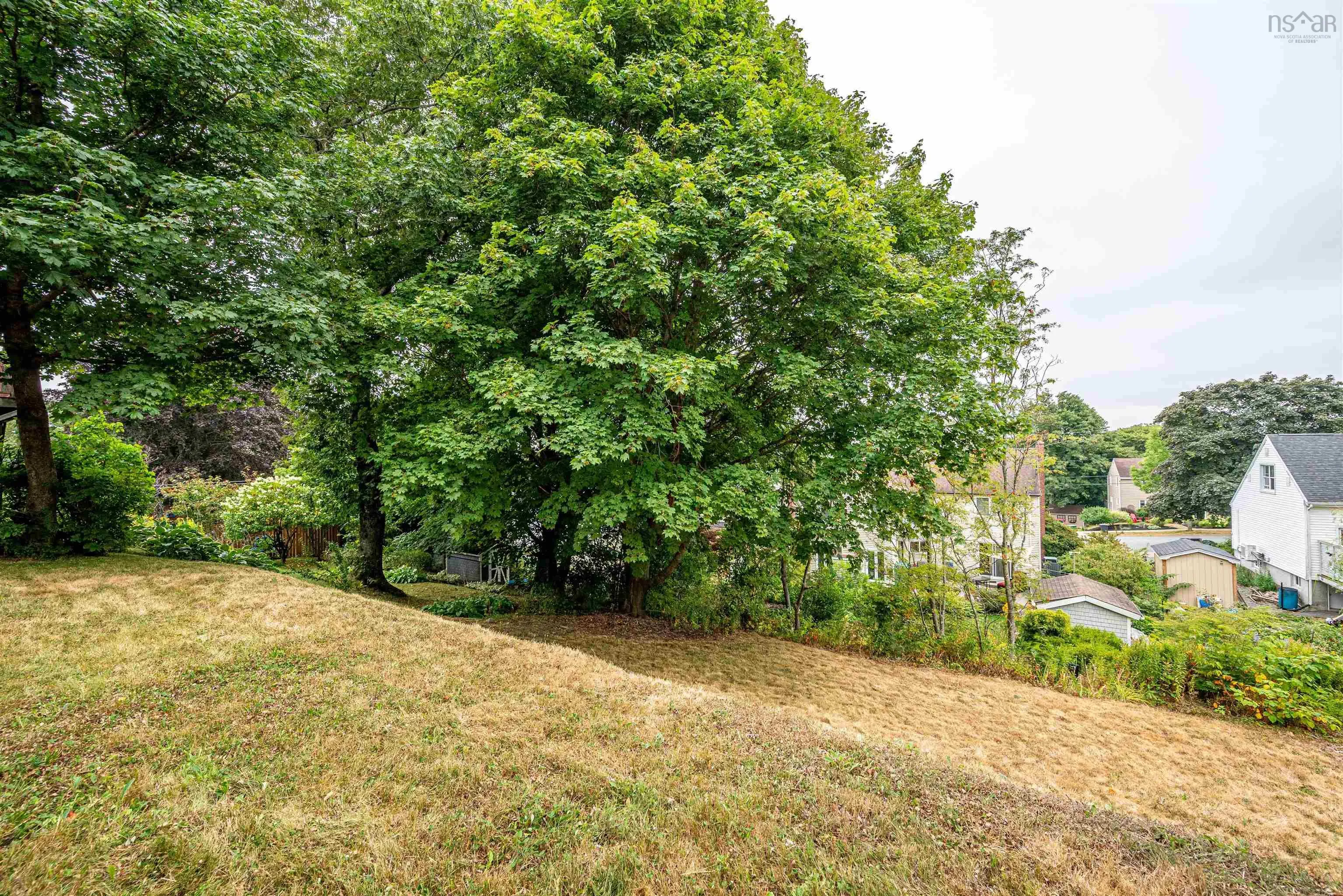 21 Mount Pleasant Avenue, Dartmouth, NS B3A 3T3, 3 Bedrooms Bedrooms, ,1 BathroomBathrooms,Residential,For Sale,Mount Pleasant,202520772