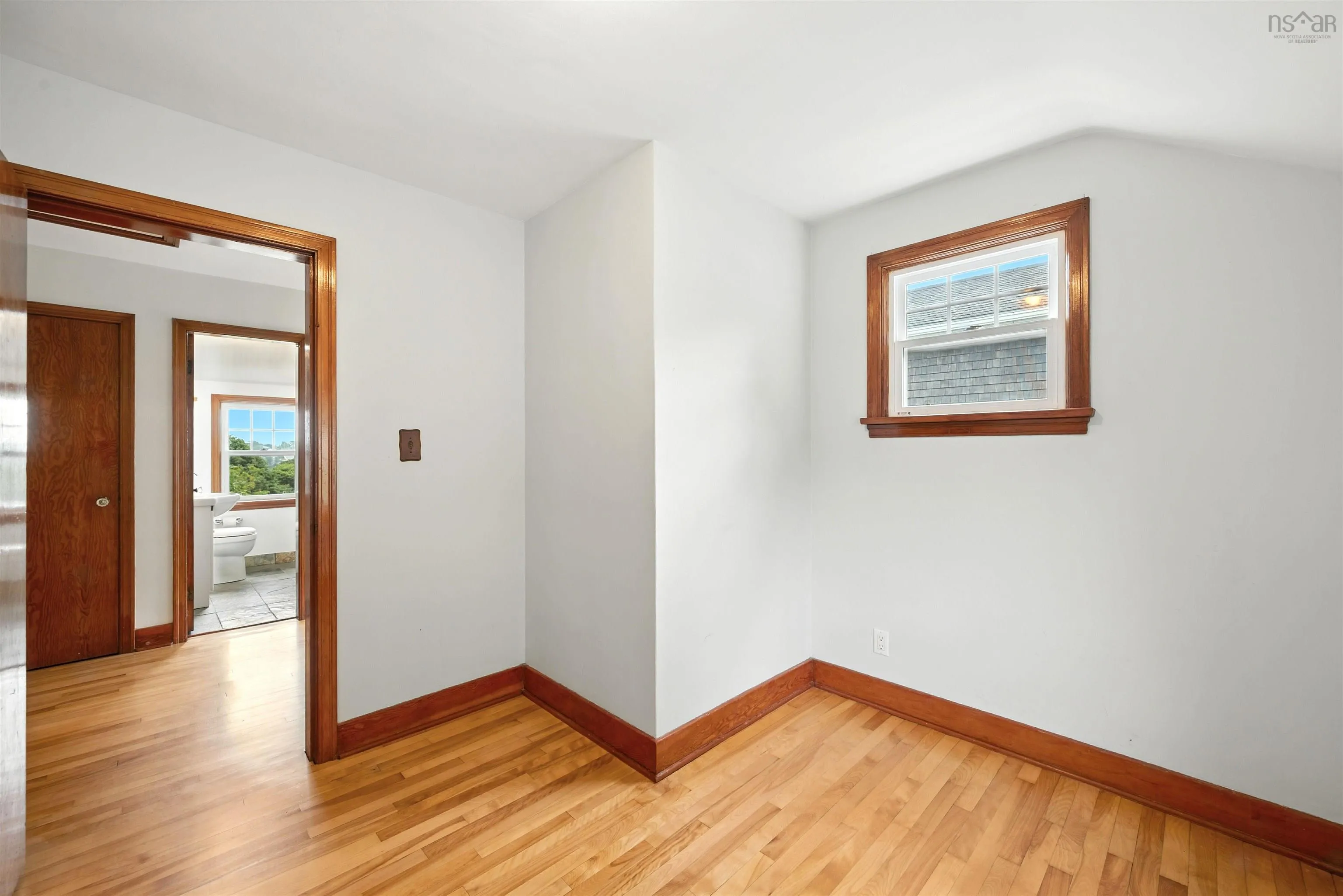 21 Mount Pleasant Avenue, Dartmouth, NS B3A 3T3, 3 Bedrooms Bedrooms, ,1 BathroomBathrooms,Residential,For Sale,Mount Pleasant,202520772