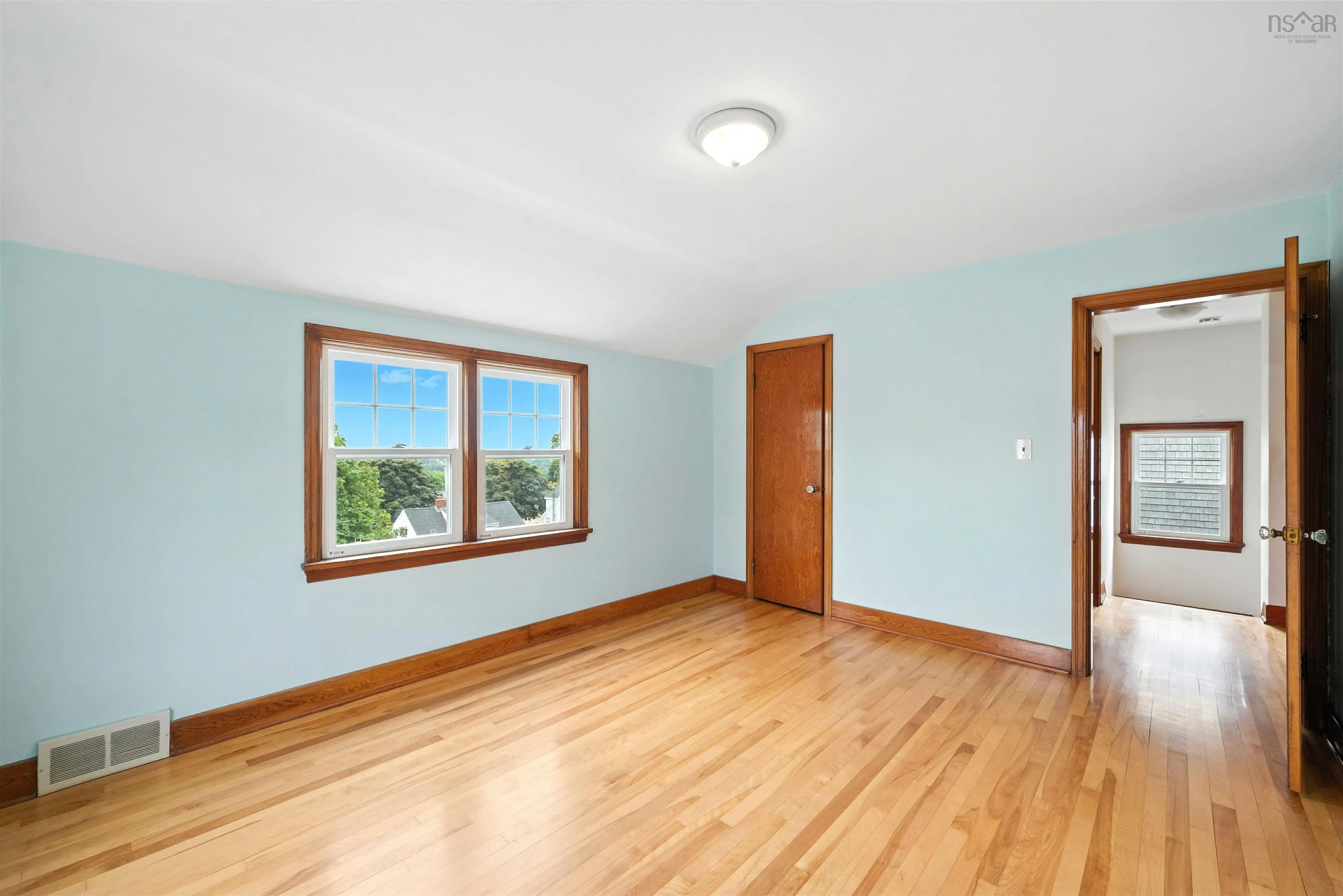 21 Mount Pleasant Avenue, Dartmouth, NS B3A 3T3, 3 Bedrooms Bedrooms, ,1 BathroomBathrooms,Residential,For Sale,Mount Pleasant,202520772