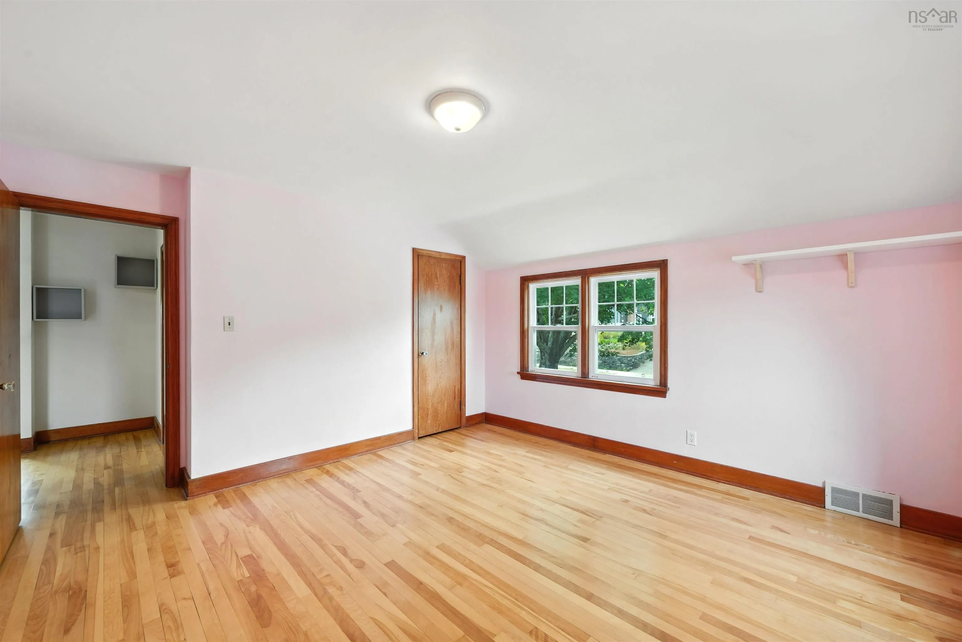 21 Mount Pleasant Avenue, Dartmouth, NS B3A 3T3, 3 Bedrooms Bedrooms, ,1 BathroomBathrooms,Residential,For Sale,Mount Pleasant,202520772