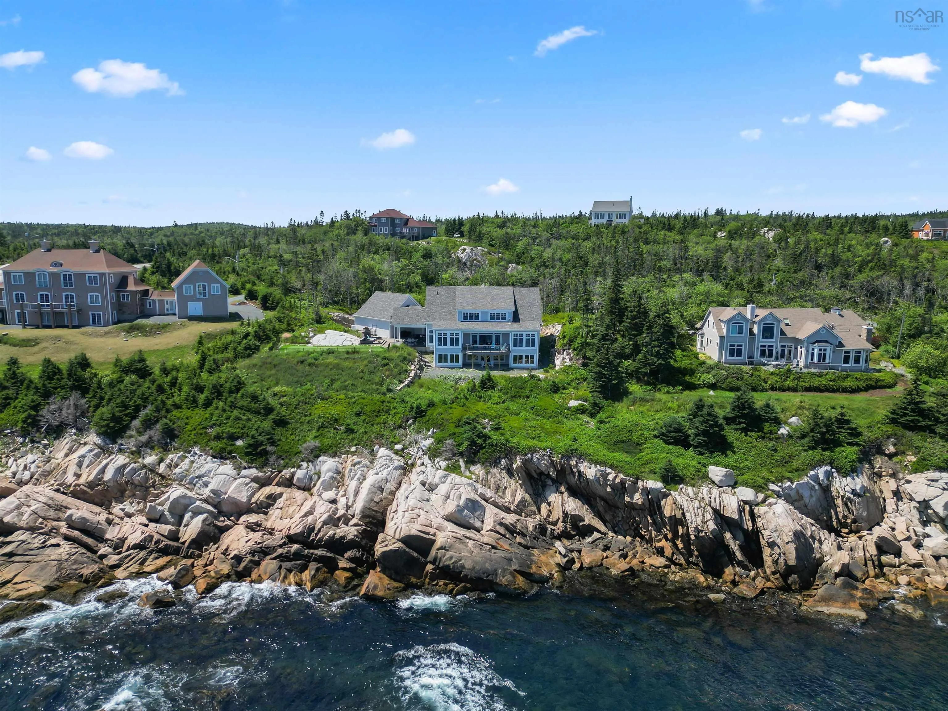 21 Saltspray Lane, Halibut Bay Ns B3v 0b1, 4 Bedrooms Bedrooms, ,5 BathroomsBathrooms,Residential,For Sale,Saltspray,202509439