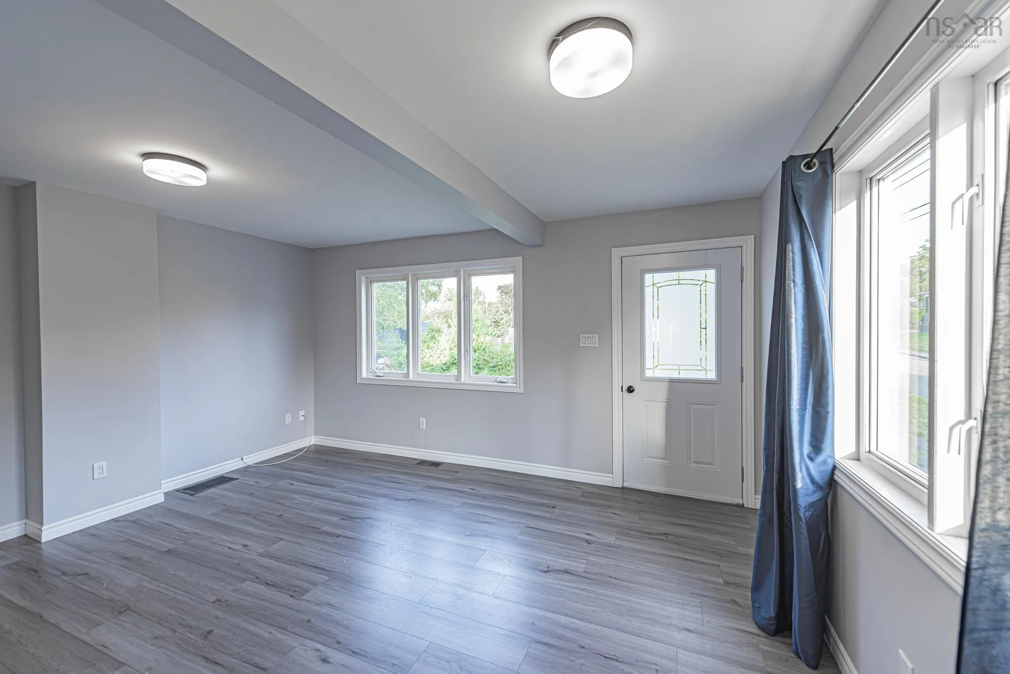 21 Grandview Avenue, Trenton, NS B0K 1X0, 2 Bedrooms Bedrooms, ,1 BathroomBathrooms,Residential,For Sale,Grandview,202521066